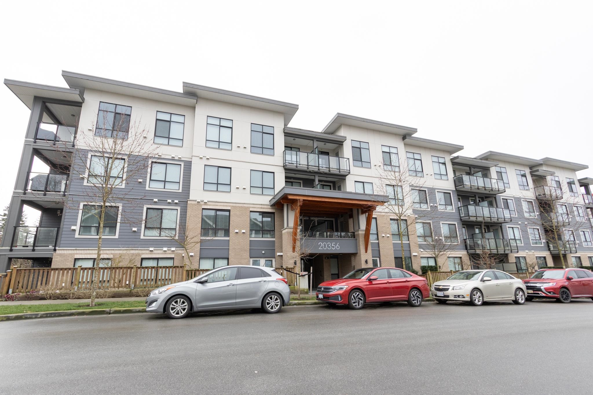 219 20356 72B, R3099121, BC,