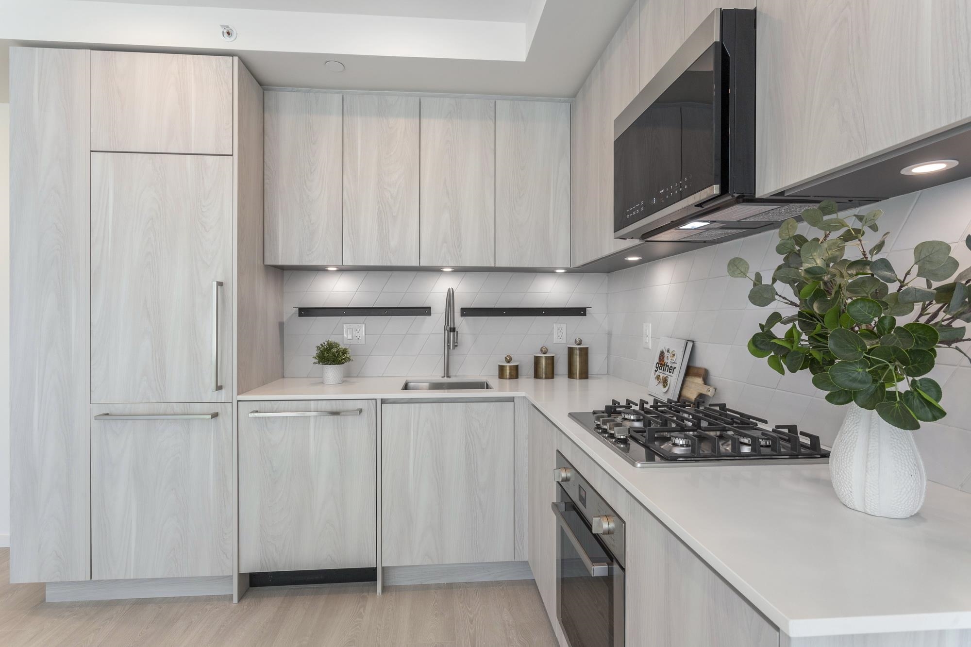 306 3264 VANNESS AVENUE, R3099137, BC,