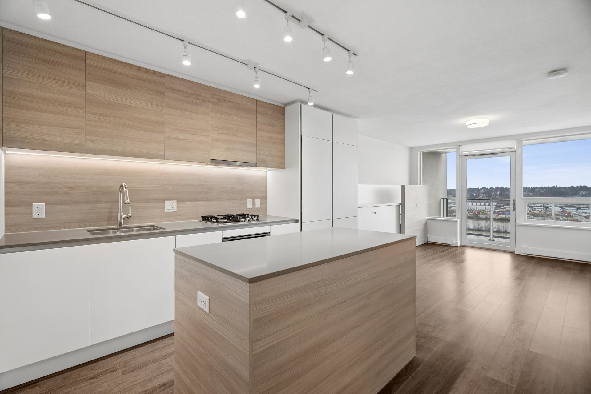 2103 908 QUAYSIDE DRIVE, R3099211, BC,