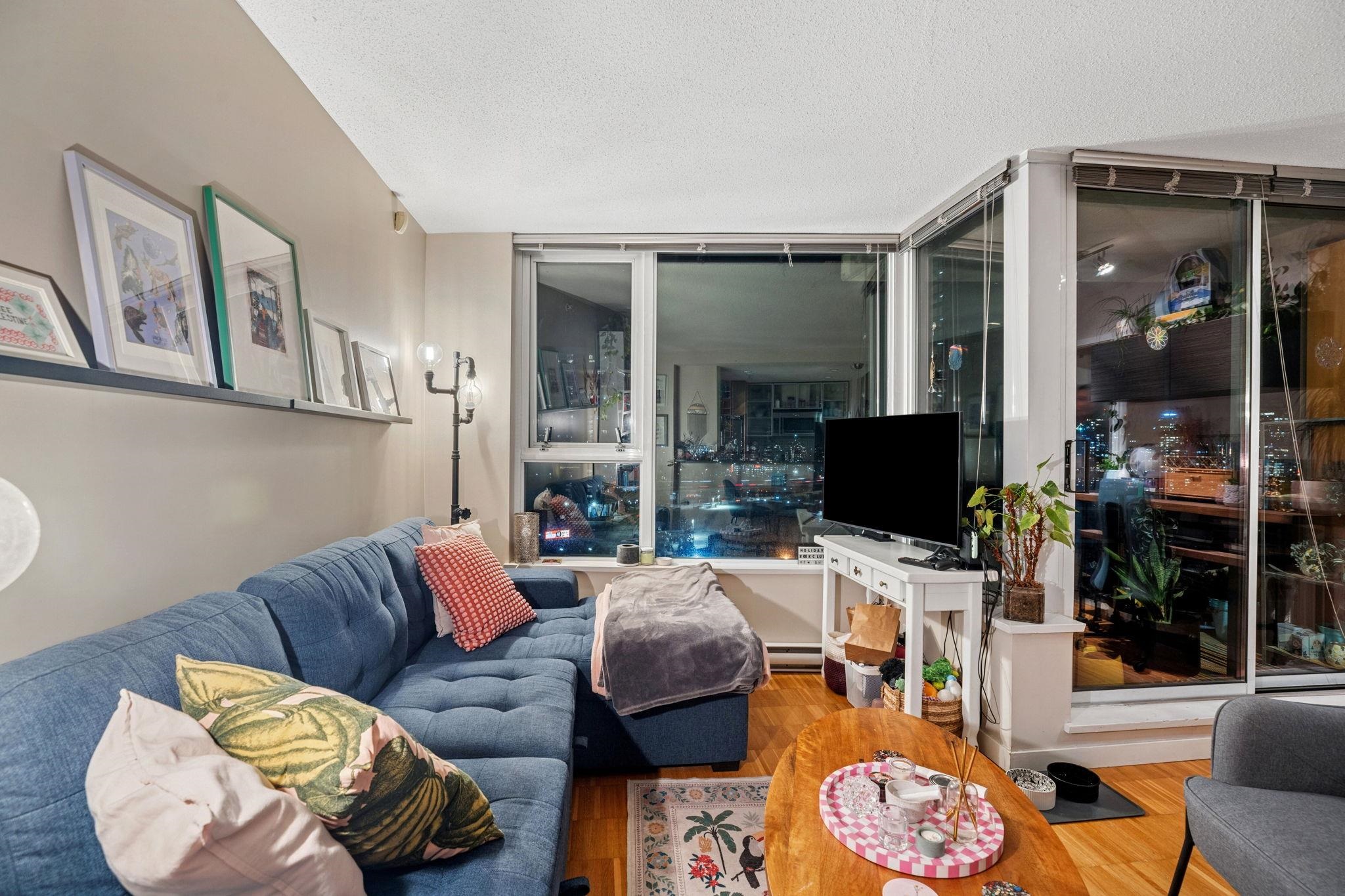 1901 33 SMITHE STREET, R3099217, BC,