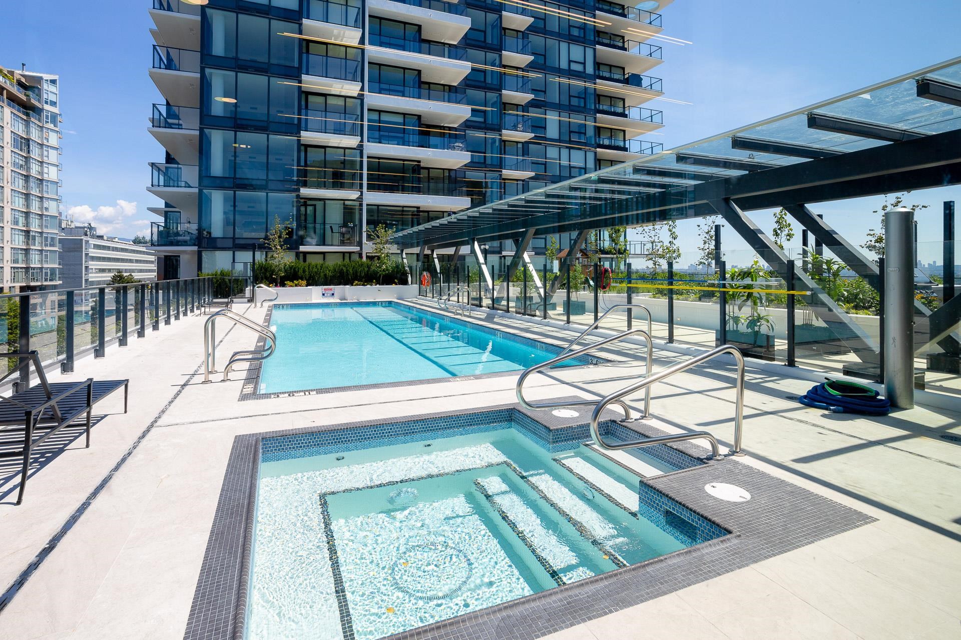 1203 135 13TH STREET, R3099358, BC,