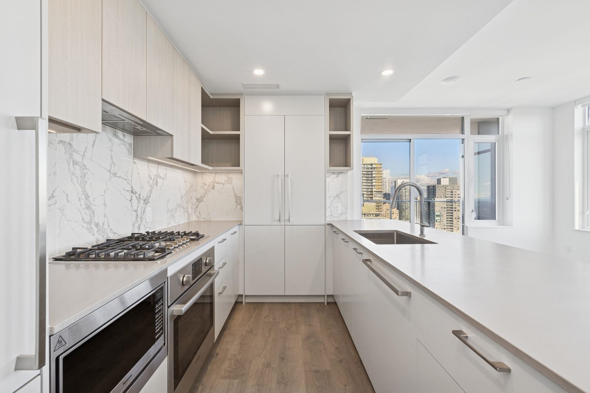 2709 6468 WILLINGDON AVENUE, R3099367, BC,