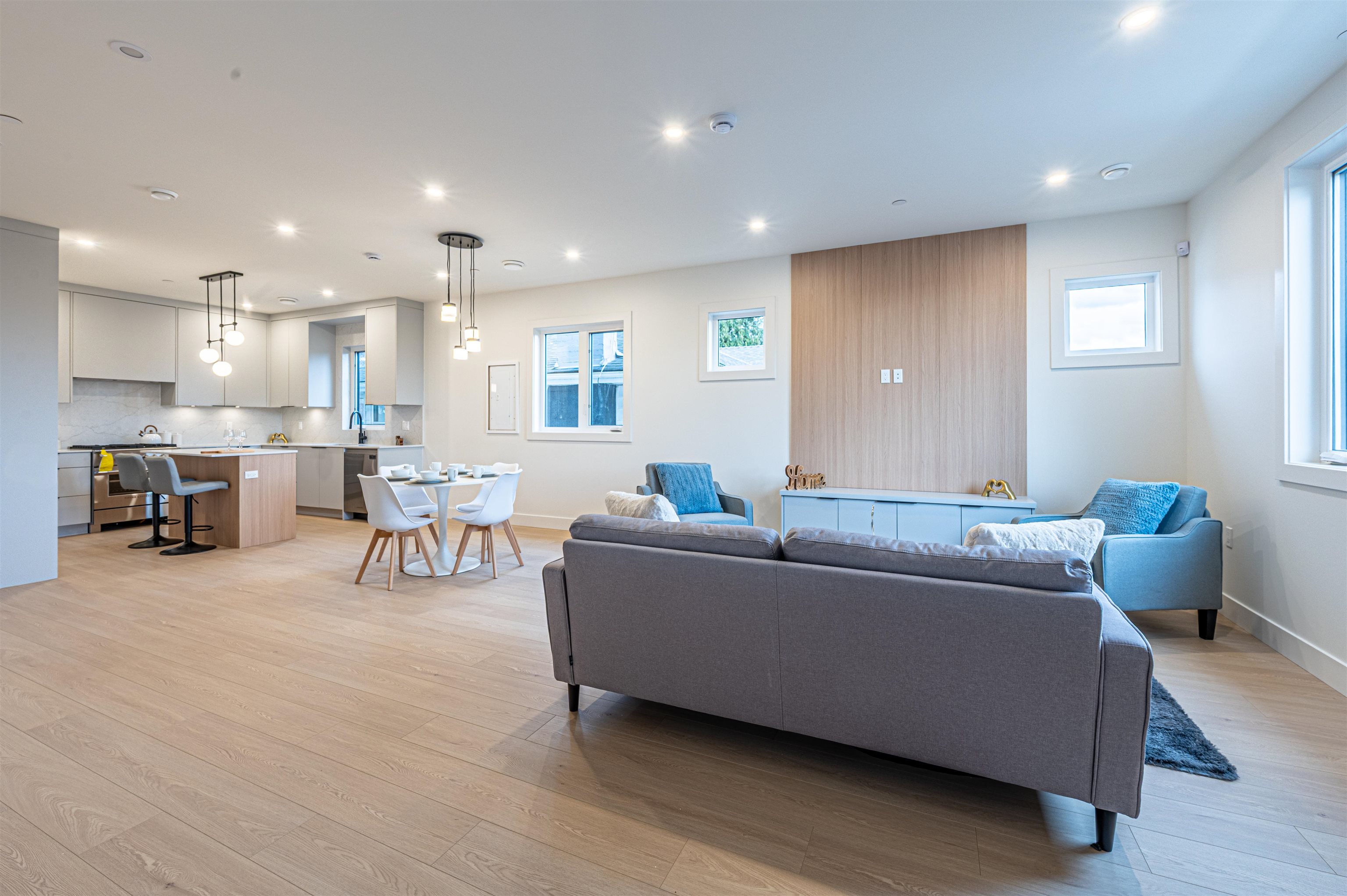 3 4855 VENABLES STREET, R3099556, BC,