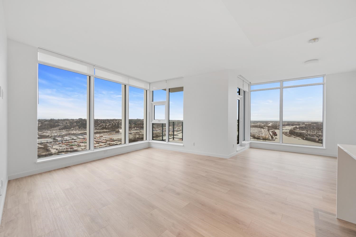 390X 680 QUAYSIDE DRIVE, R3099633, BC,