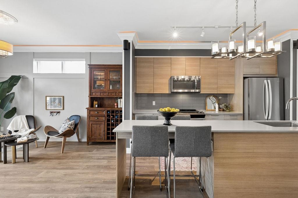 701 18505 LAURENSEN PLACE, R3099671, BC,