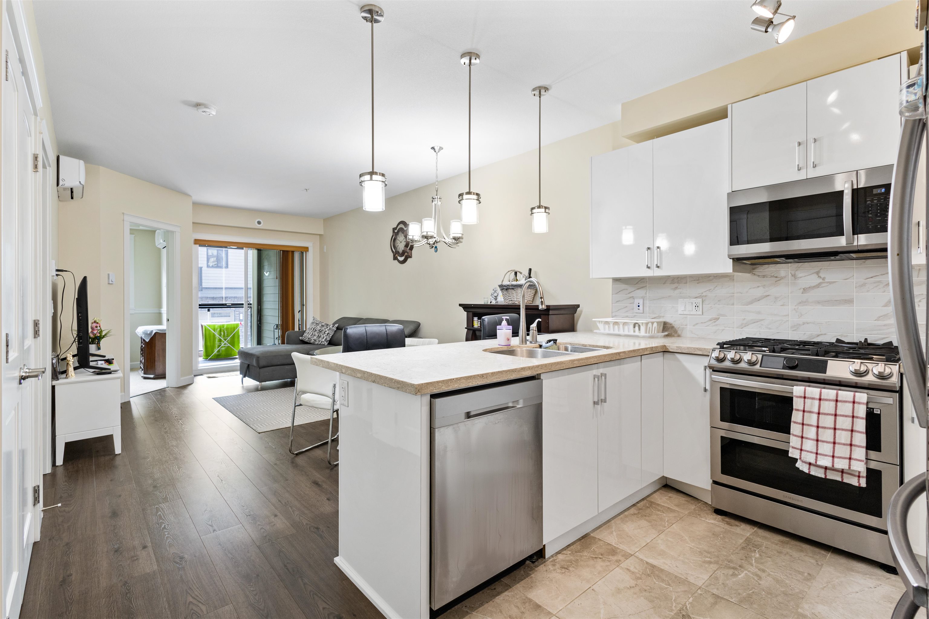 206 8538 203A STREET, R3099695, BC,