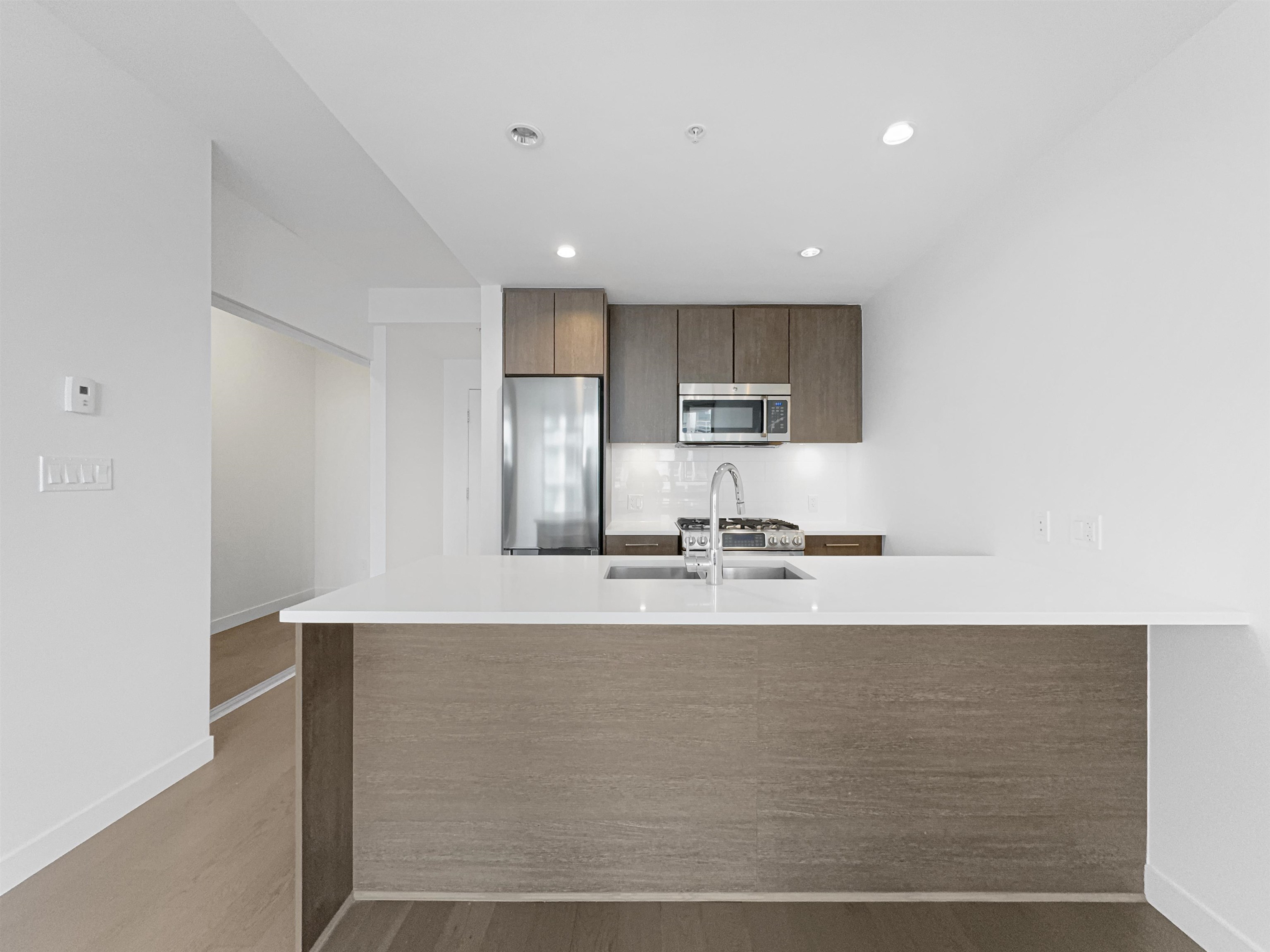 9xx 9060 UNIVERSITY CRESCENT, R3099833, BC,