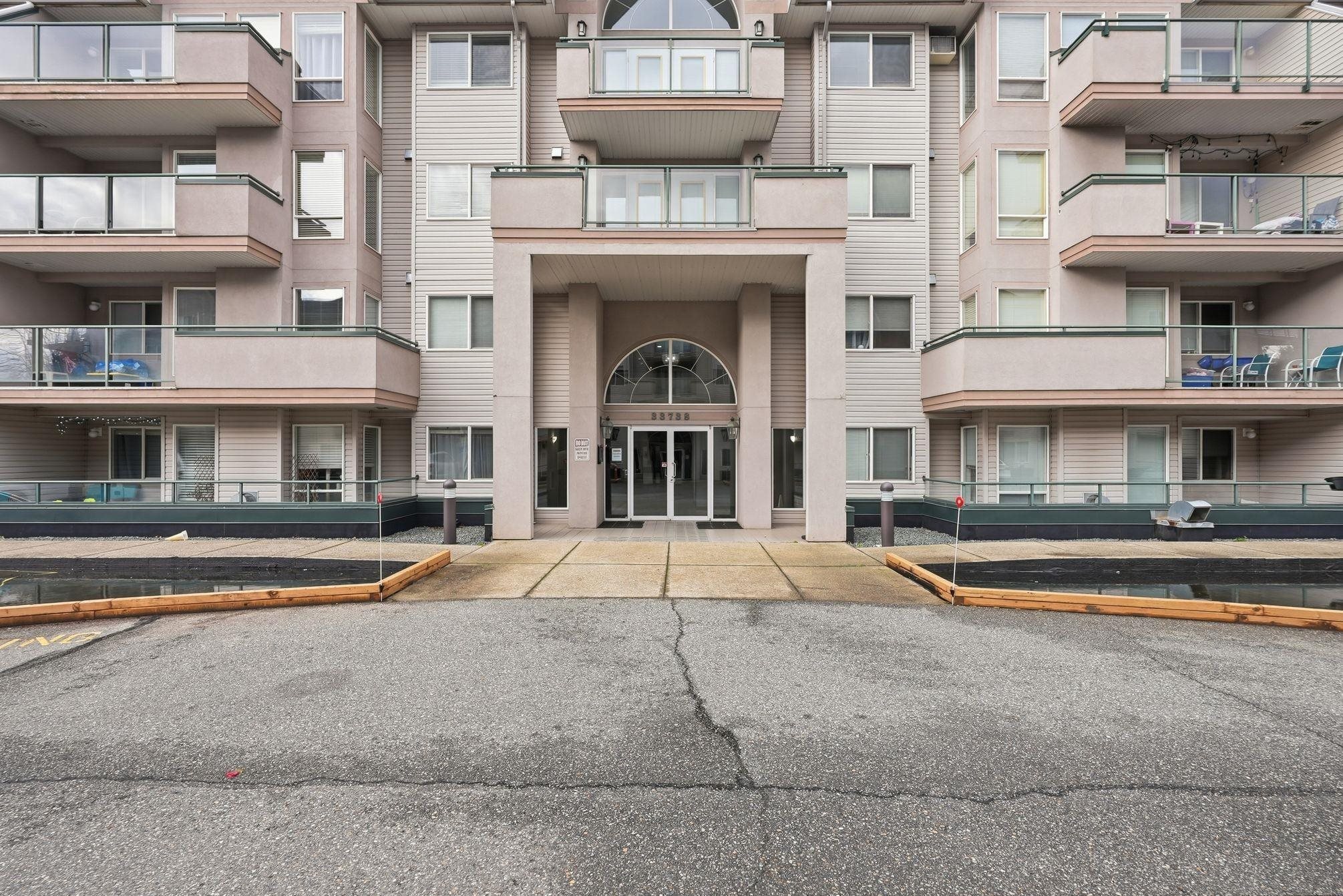 402 33738 KING ROAD, R3099862, BC,