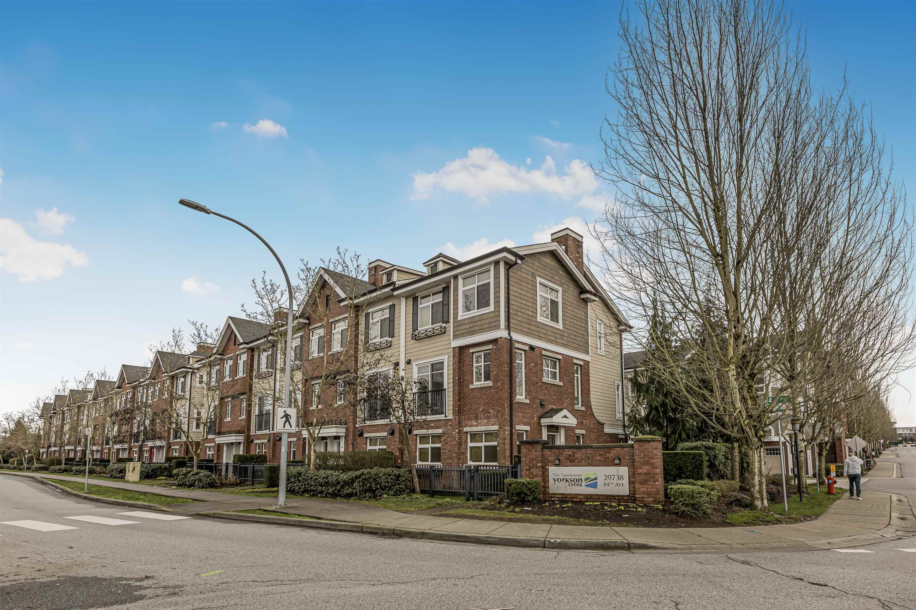 18 20738 84 AVENUE, R3099880, BC,