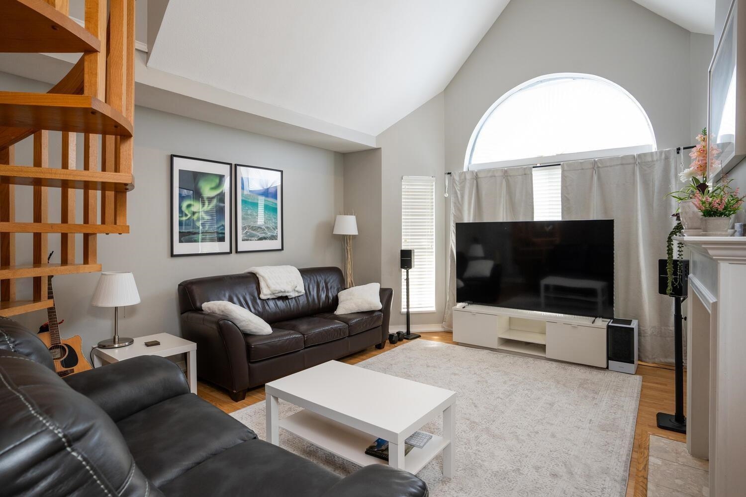 301 7151 121 STREET, R3099886, BC,