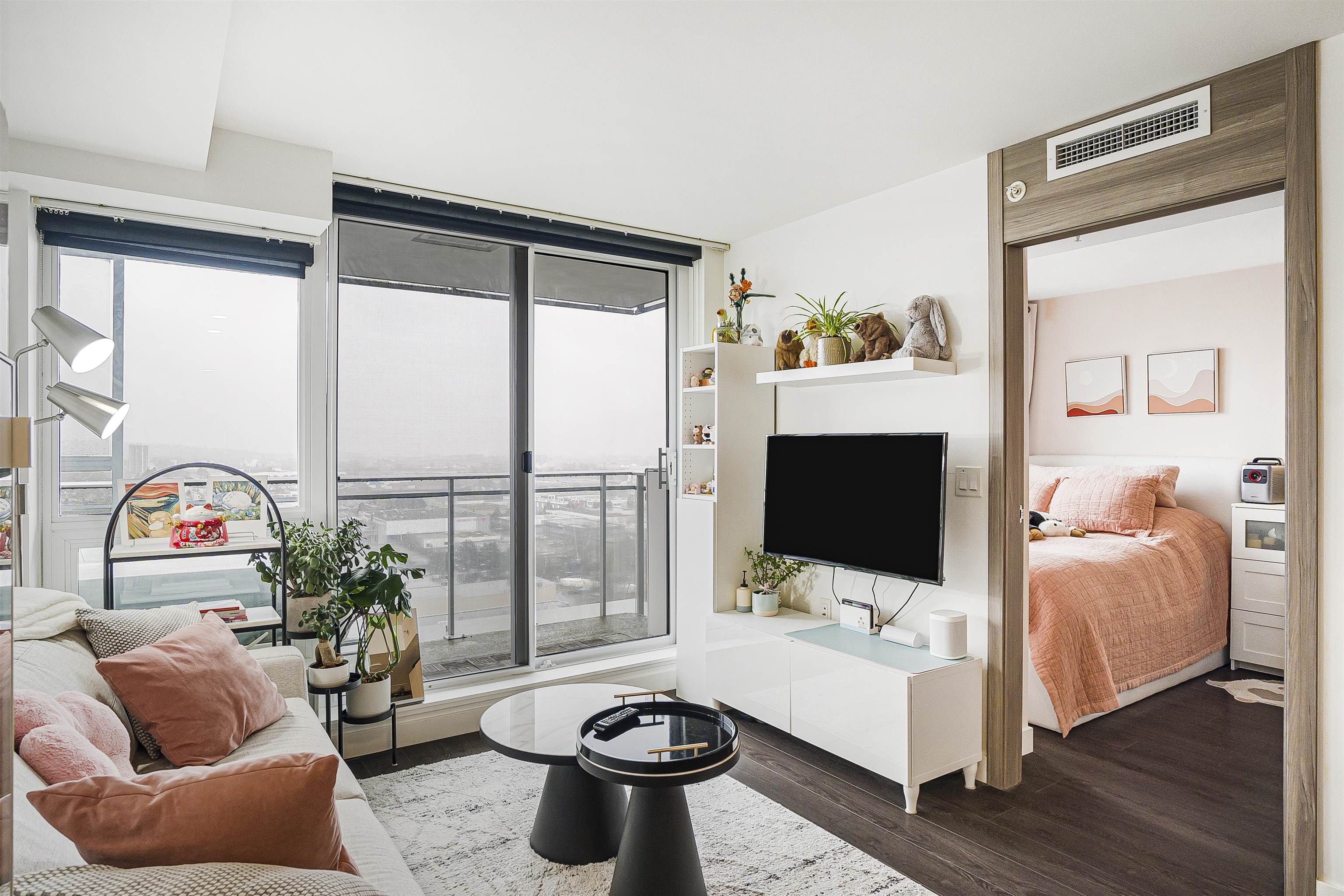 2505 433 MARINE DRIVE, R3100080, BC,