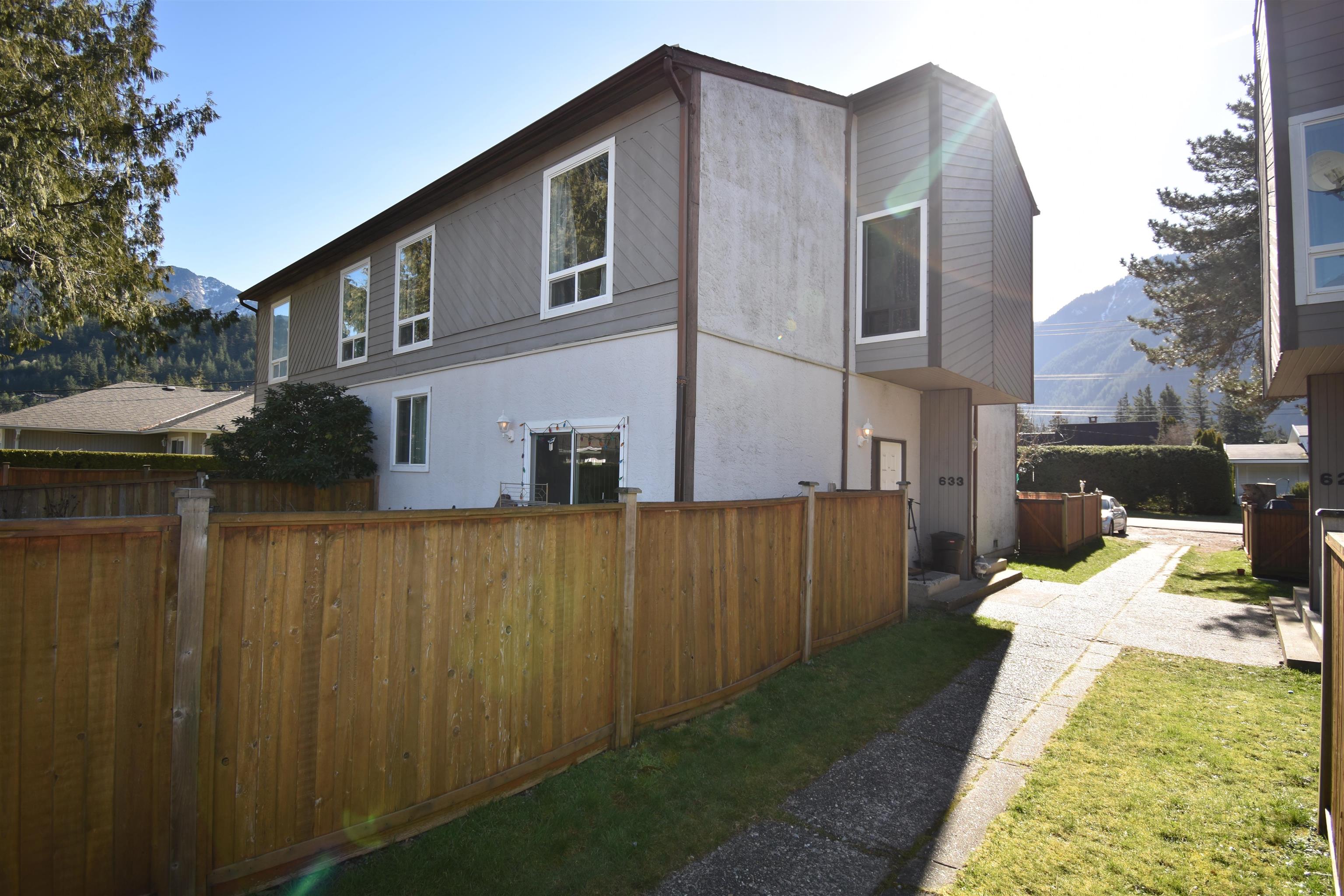 633 DOUGLAS STREET, Hope BC V0X 1L0, R3100098, BC,