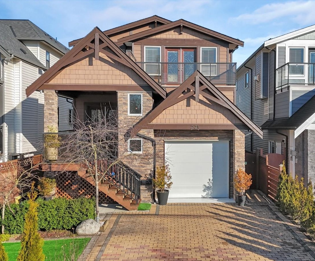 221 CAMPBELL STREET, New Westminster BC V3M 5K8, R3100122, BC,