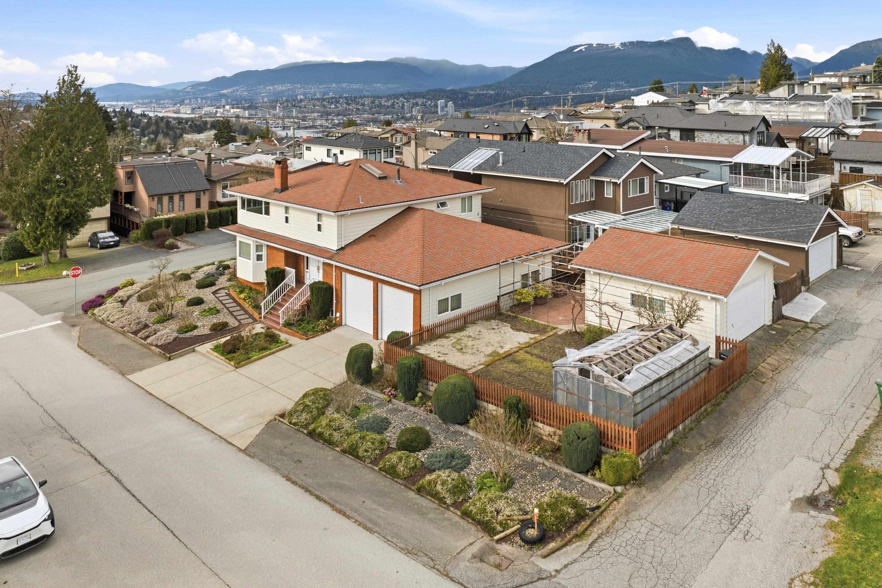 5111 PANDORA STREET, Burnaby BC V5B 1L7, R3100243, BC,