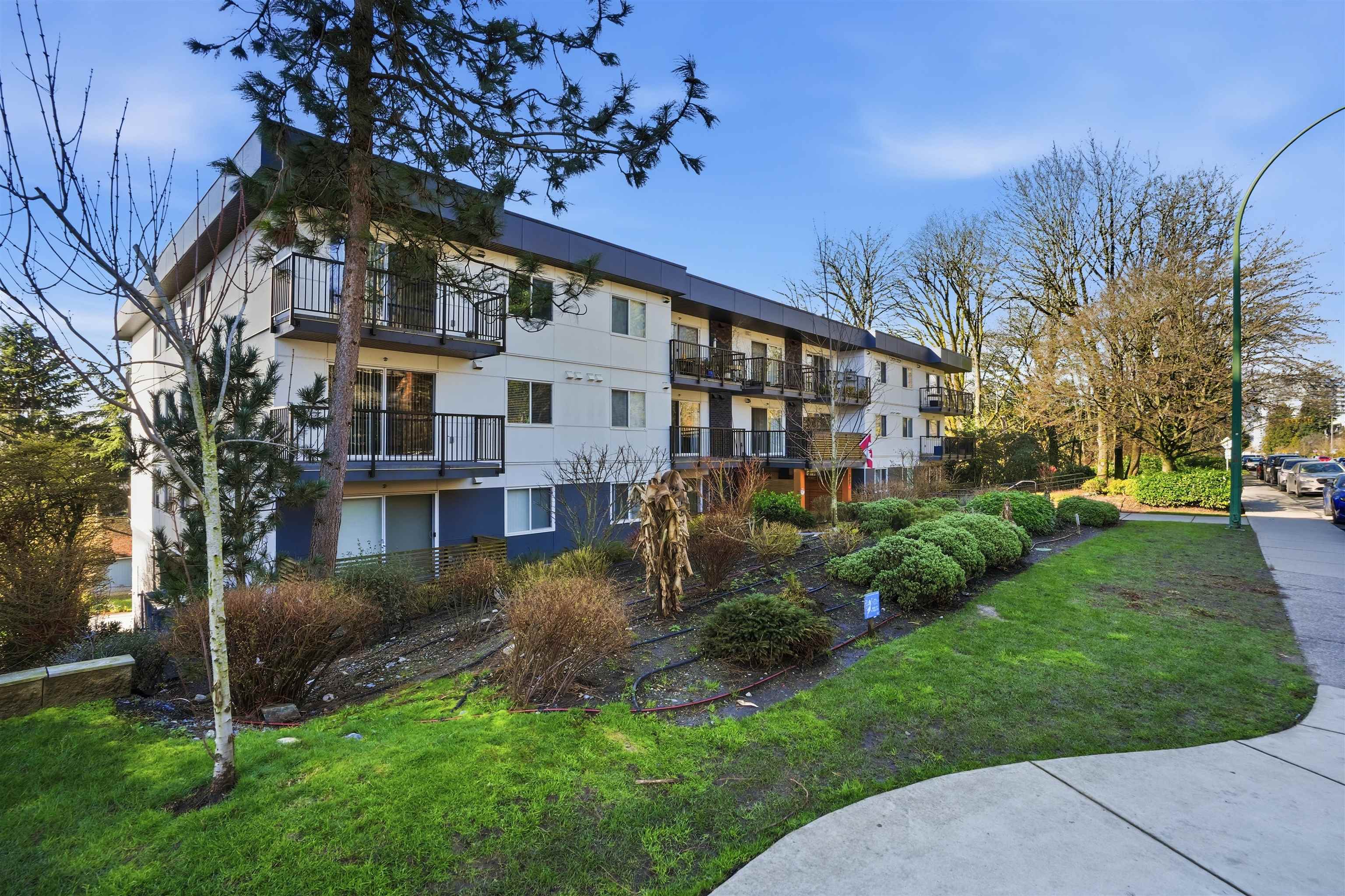 303 357 2ND STREET, R3100316, BC,