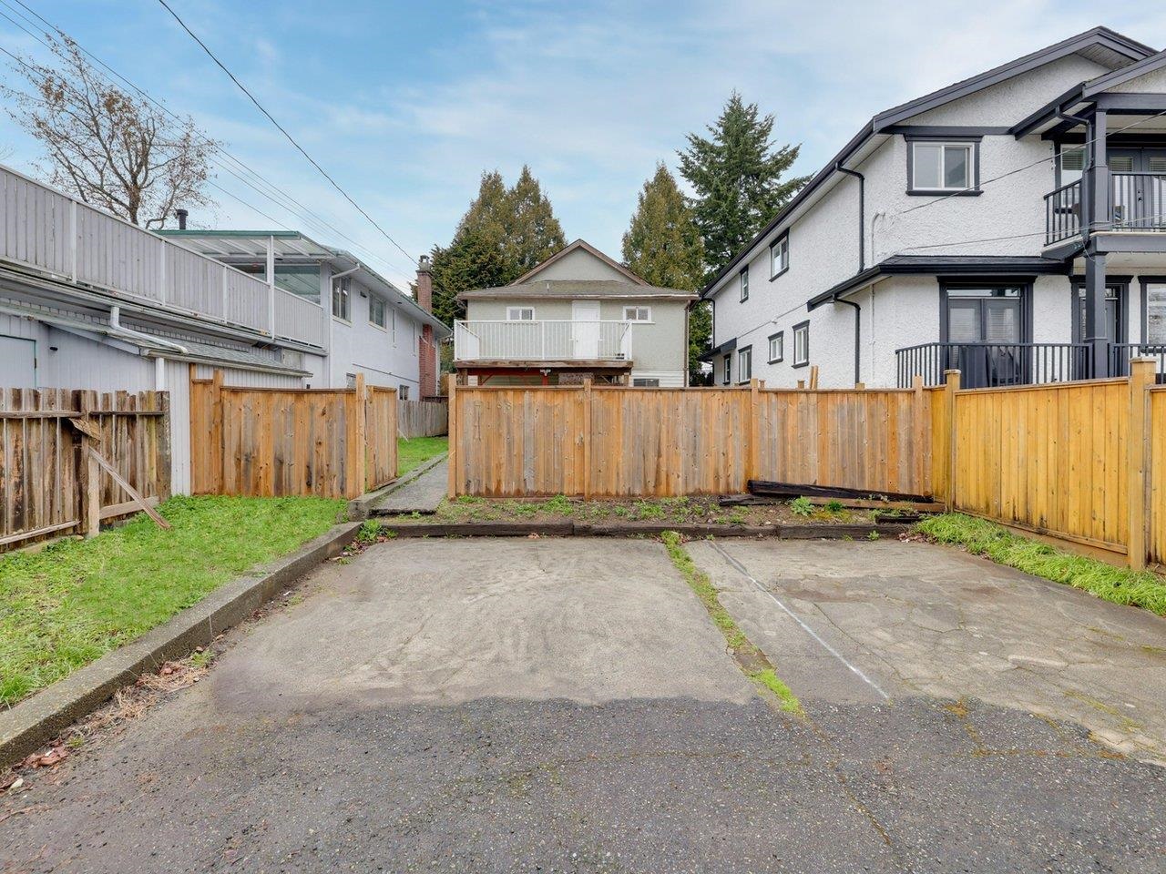 4168 PARKER STREET, Burnaby BC V5C 3C1, R3100350, BC,