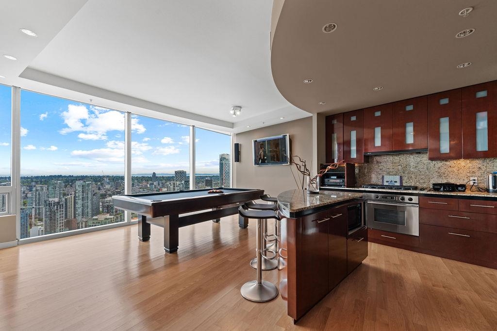 4303 938 NELSON STREET, R3100374, BC,