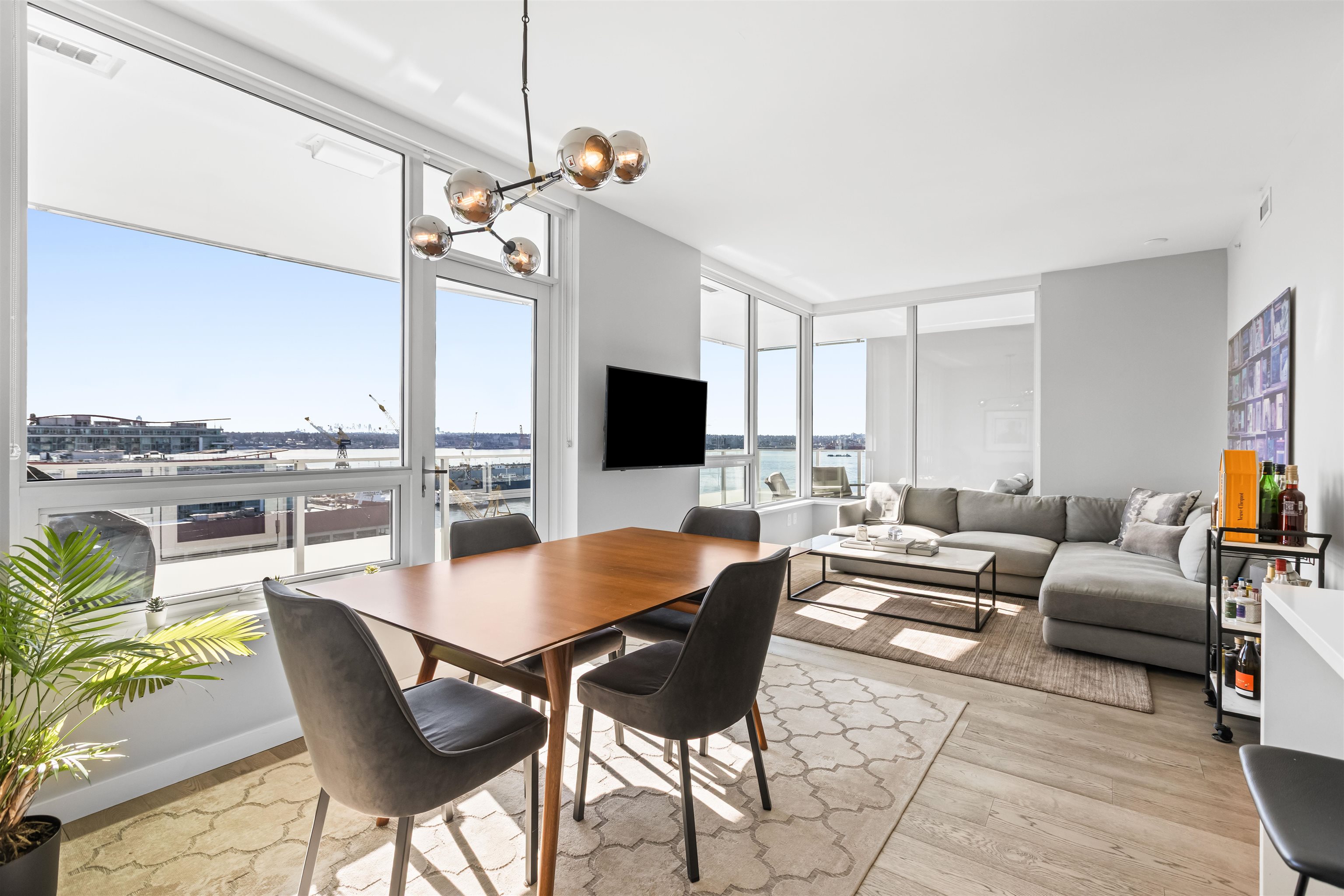 1210 118 CARRIE CATES COURT, R3100536, BC,