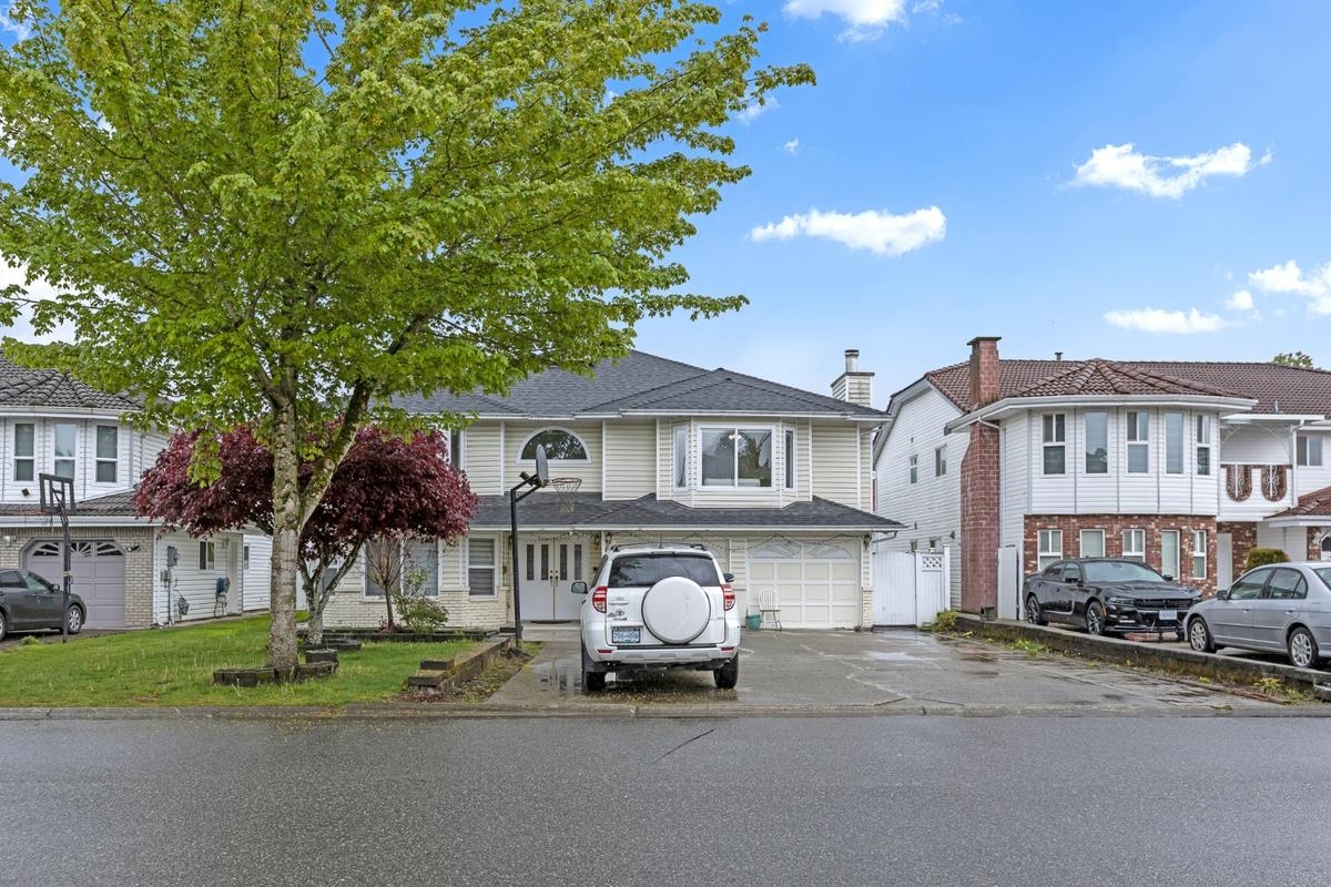 Upper 12747 90A AVENUE, R3100997, BC,