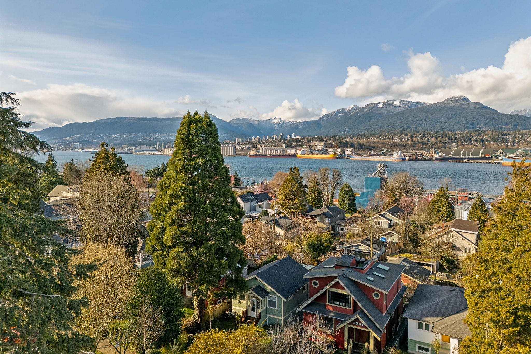 2798 YALE STREET, Vancouver BC V5K 1C3, R3101005, BC,