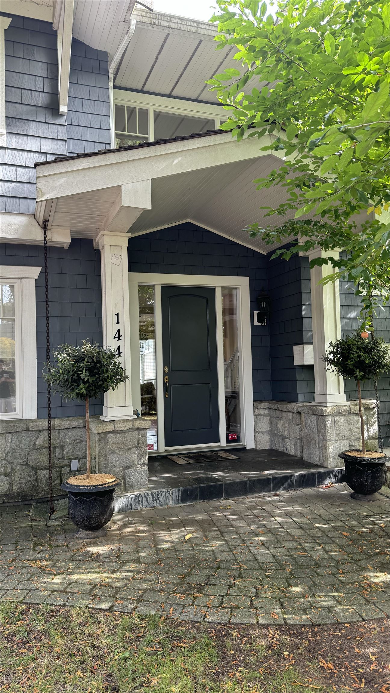 Upper 1395 LAWSON AVENUE, R3101031, BC,