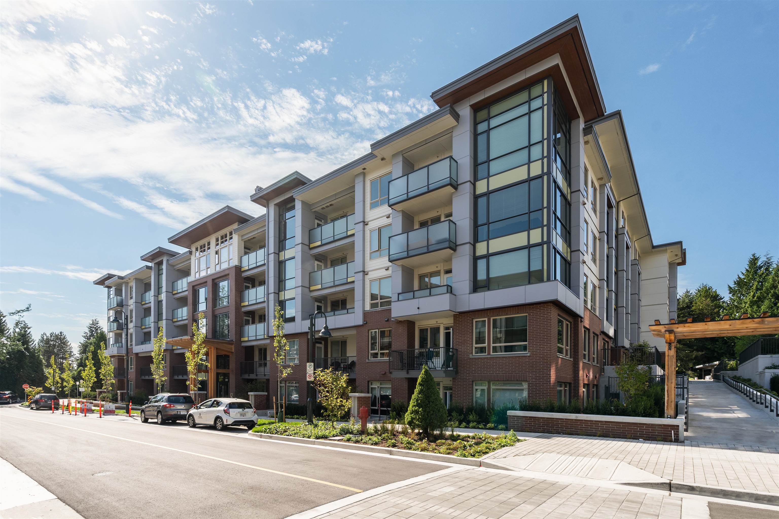 311 2651 LIBRARY LANE, R3101071, BC,