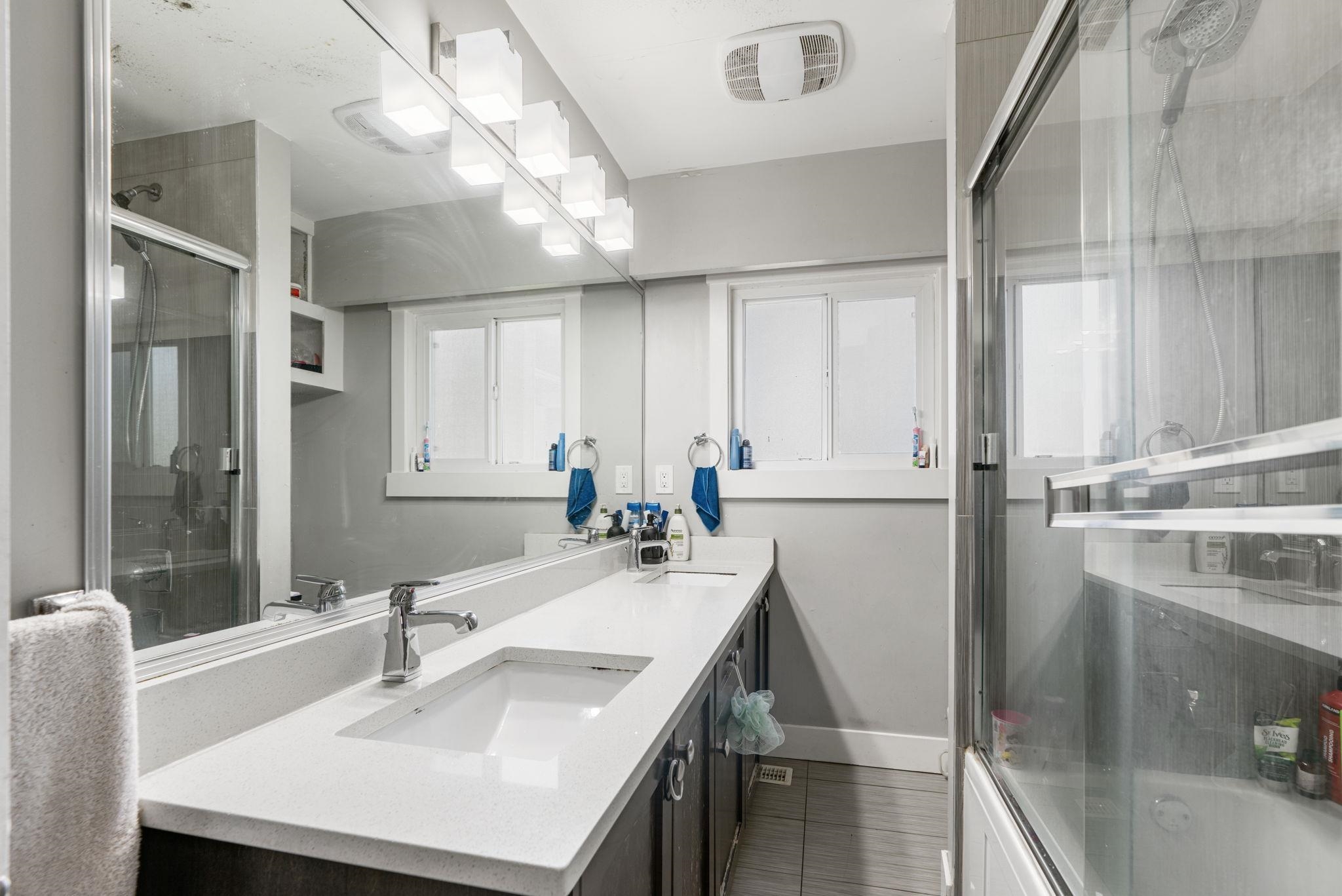 12847 106 AVENUE, Surrey BC V3T 2B9, R3101081, BC,