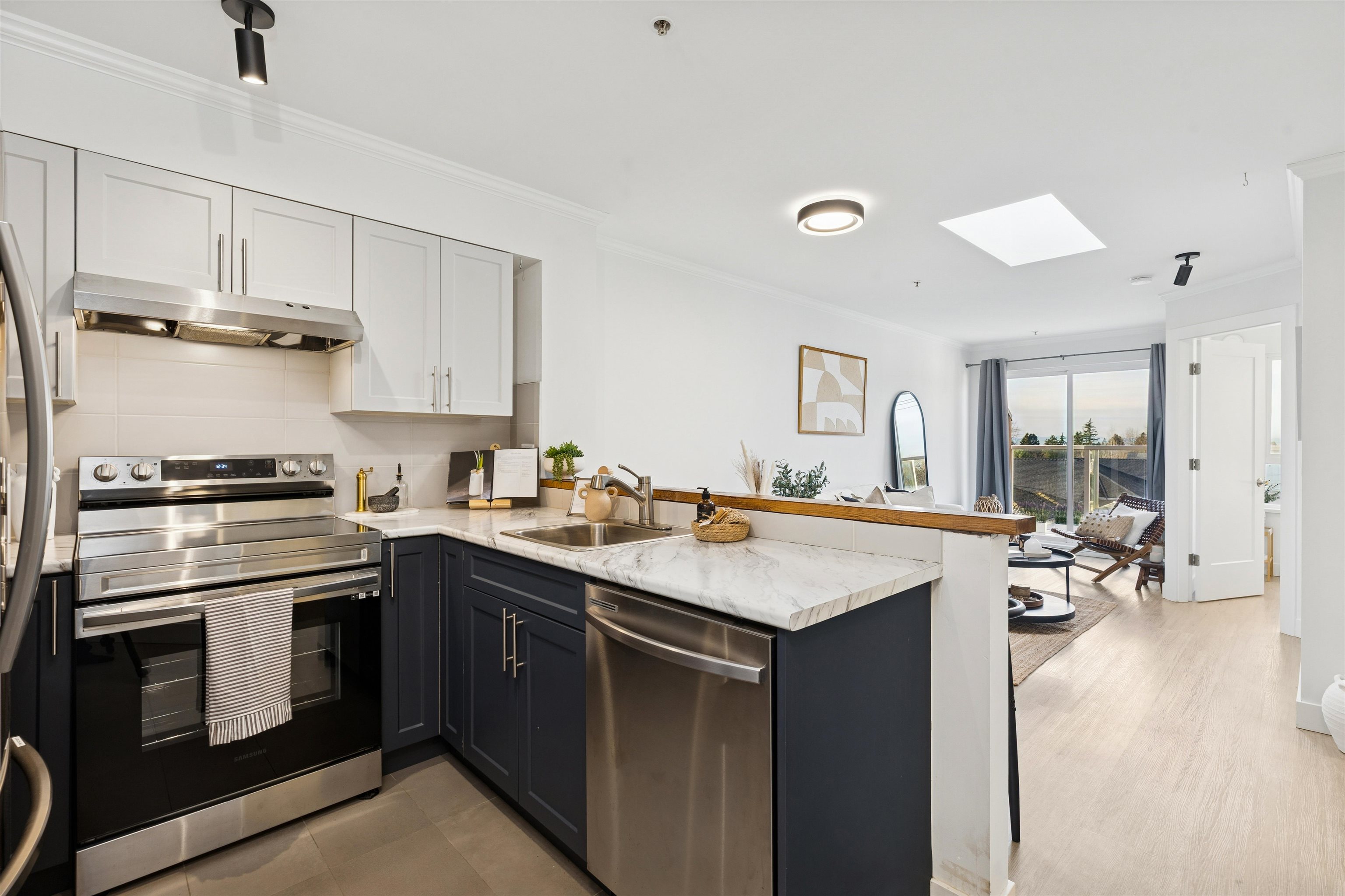 PH5 1503 66TH AVENUE, R3101106, BC,