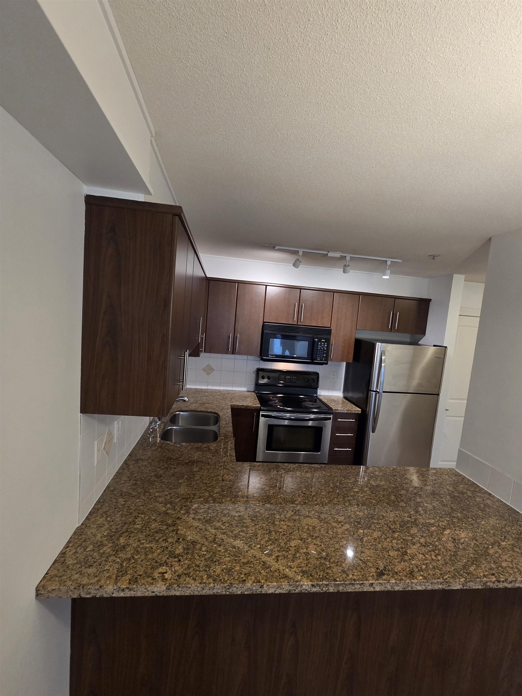 405 3260 ST JOHNS STREET, R3101132, BC,