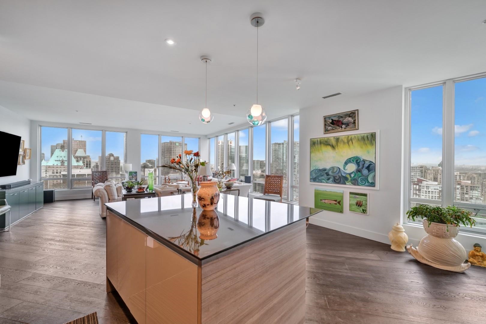 2106 989 NELSON STREET, R3101157, BC,