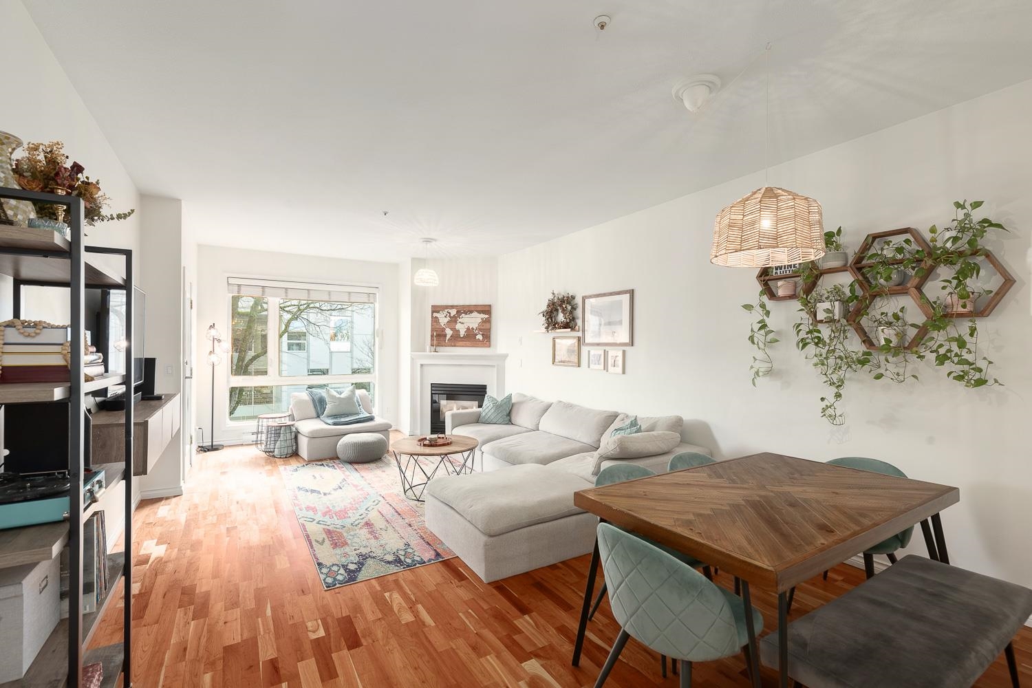 PH2 2577 WILLOW STREET, R3101427, BC,