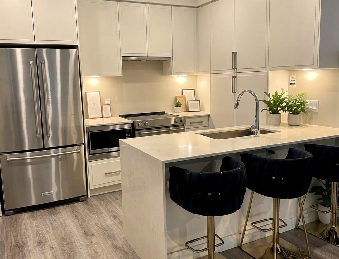 405 700 CLARKE ROAD, R3101528, BC,