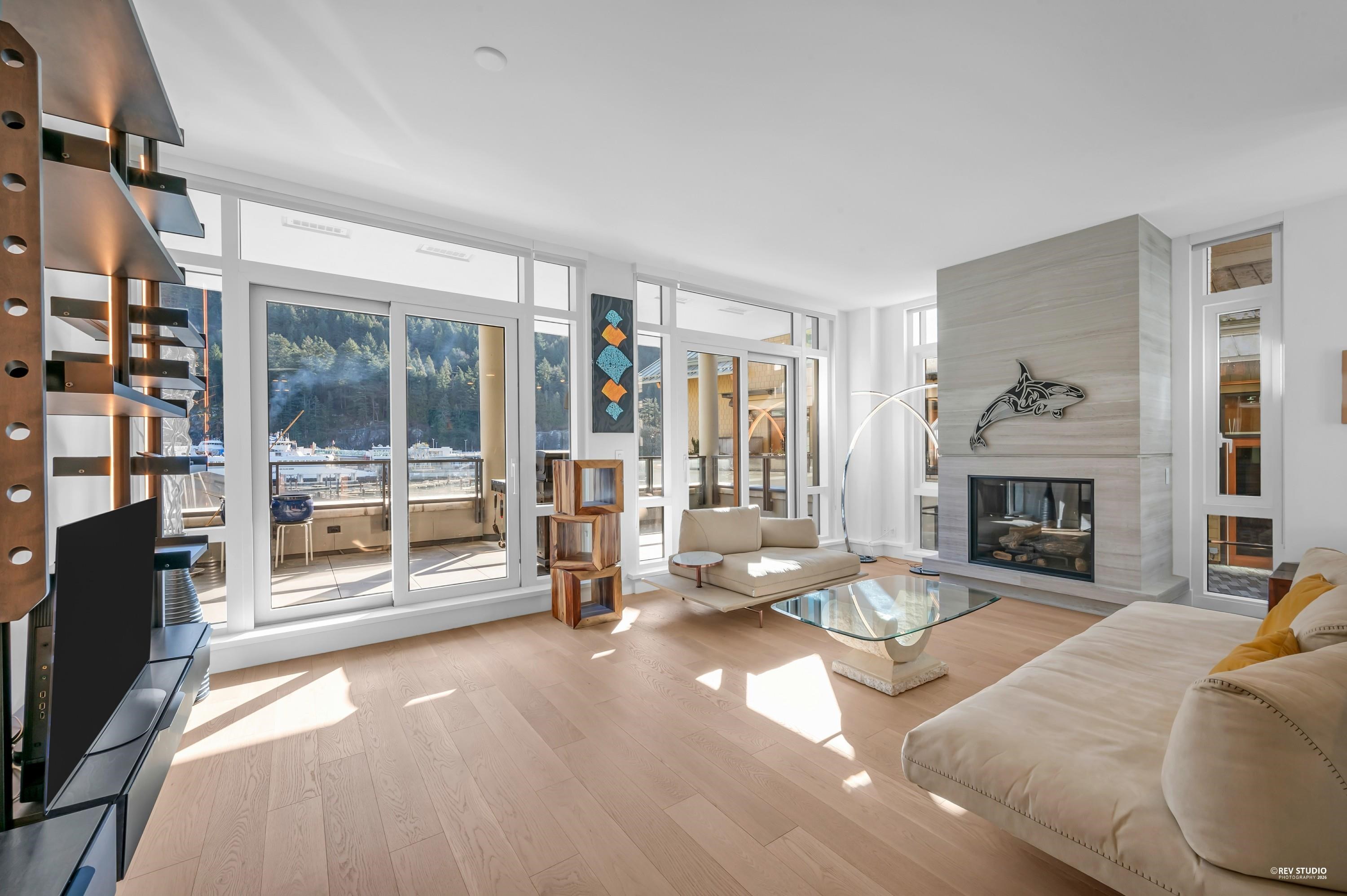 203 6697 NELSON AVENUE, R3101559, BC,