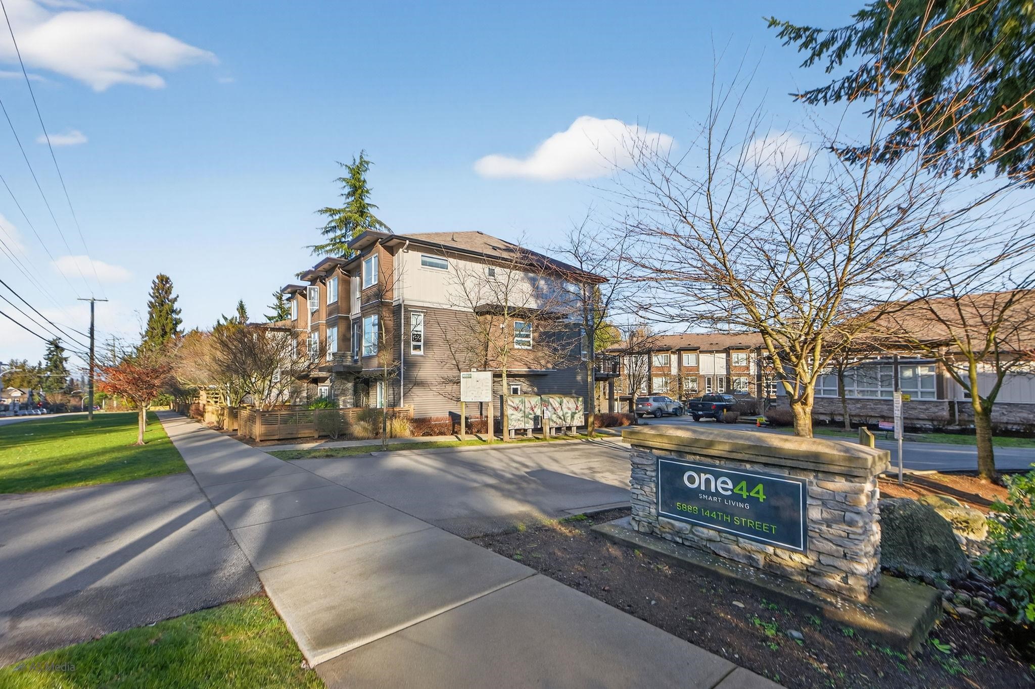 MLS® listing #R3101814 for sale located at 3 5888 144 STREET