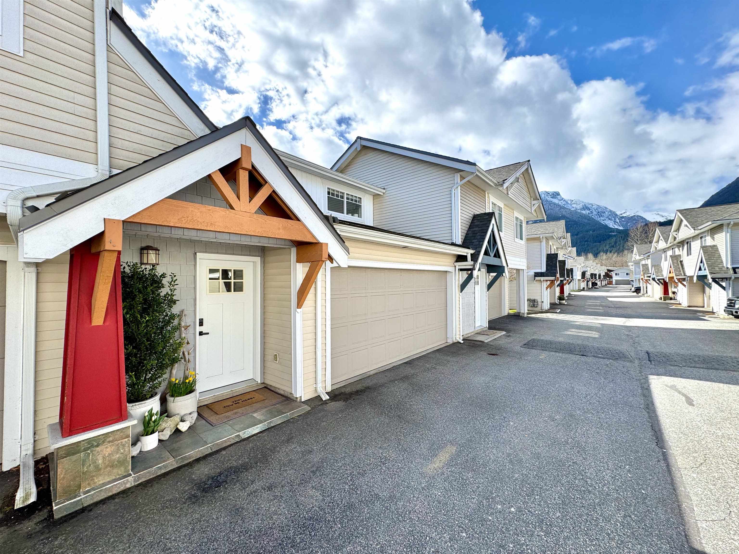 28 1821 WILLOW CRESCENT, R3101881, BC,