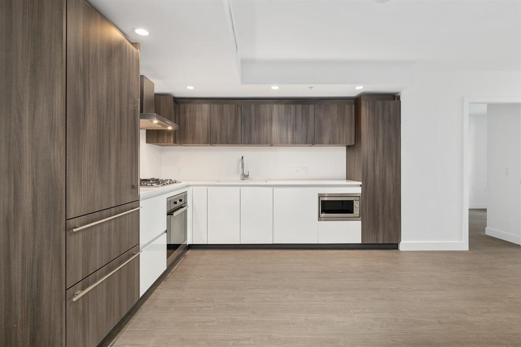 85X 6328 NO. 3 ROAD, R3101914, BC,