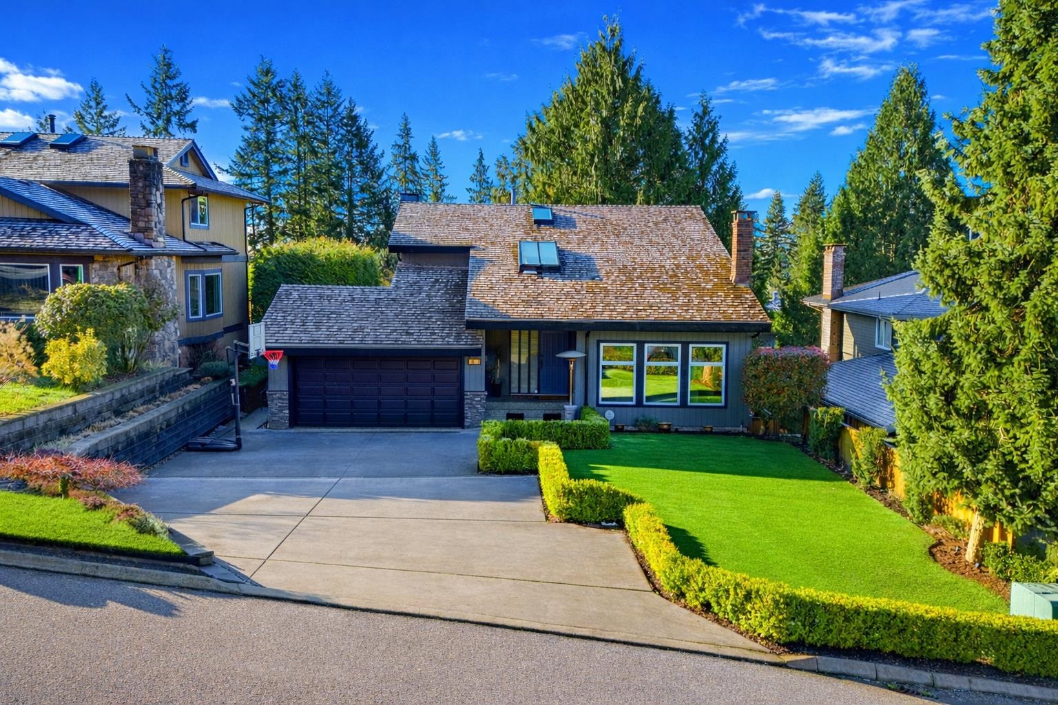 MLS® listing #R3101938 for sale located at 2023 HILL DRIVE, North Vancouver BC V7H 2N1