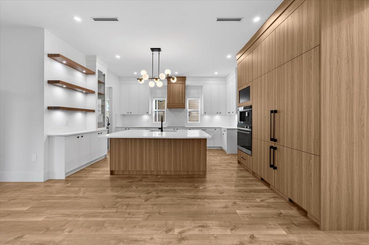 17317 103A AVENUE, Surrey BC V4N 5R3, R3102095, BC,