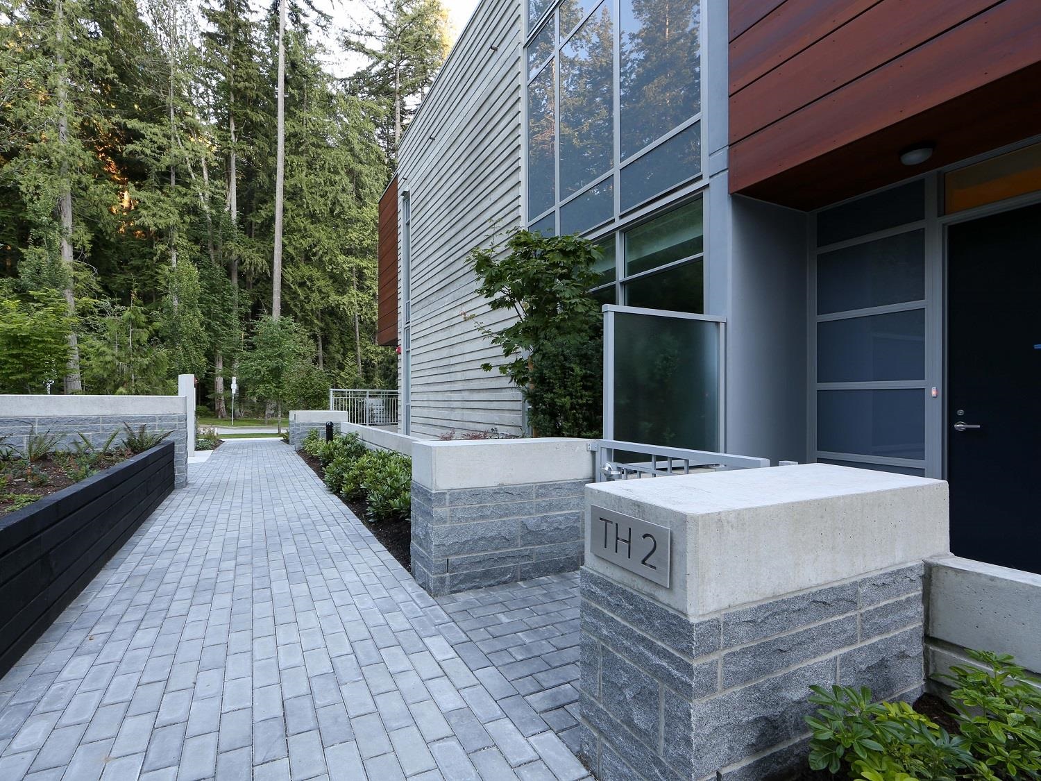 TH2 3355 BINNING ROAD, R3102104, BC,