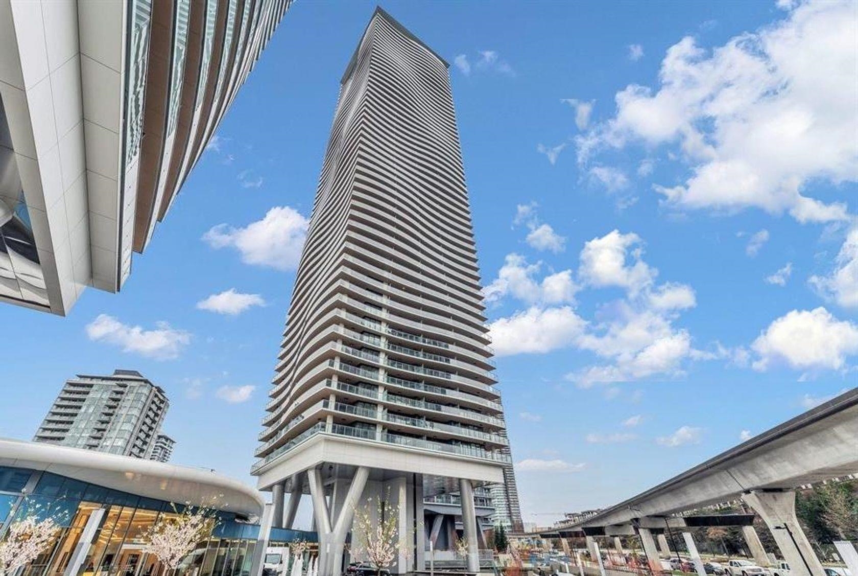 29xx 4890 LOUGHEED HIGHWAY, R3102152, BC,