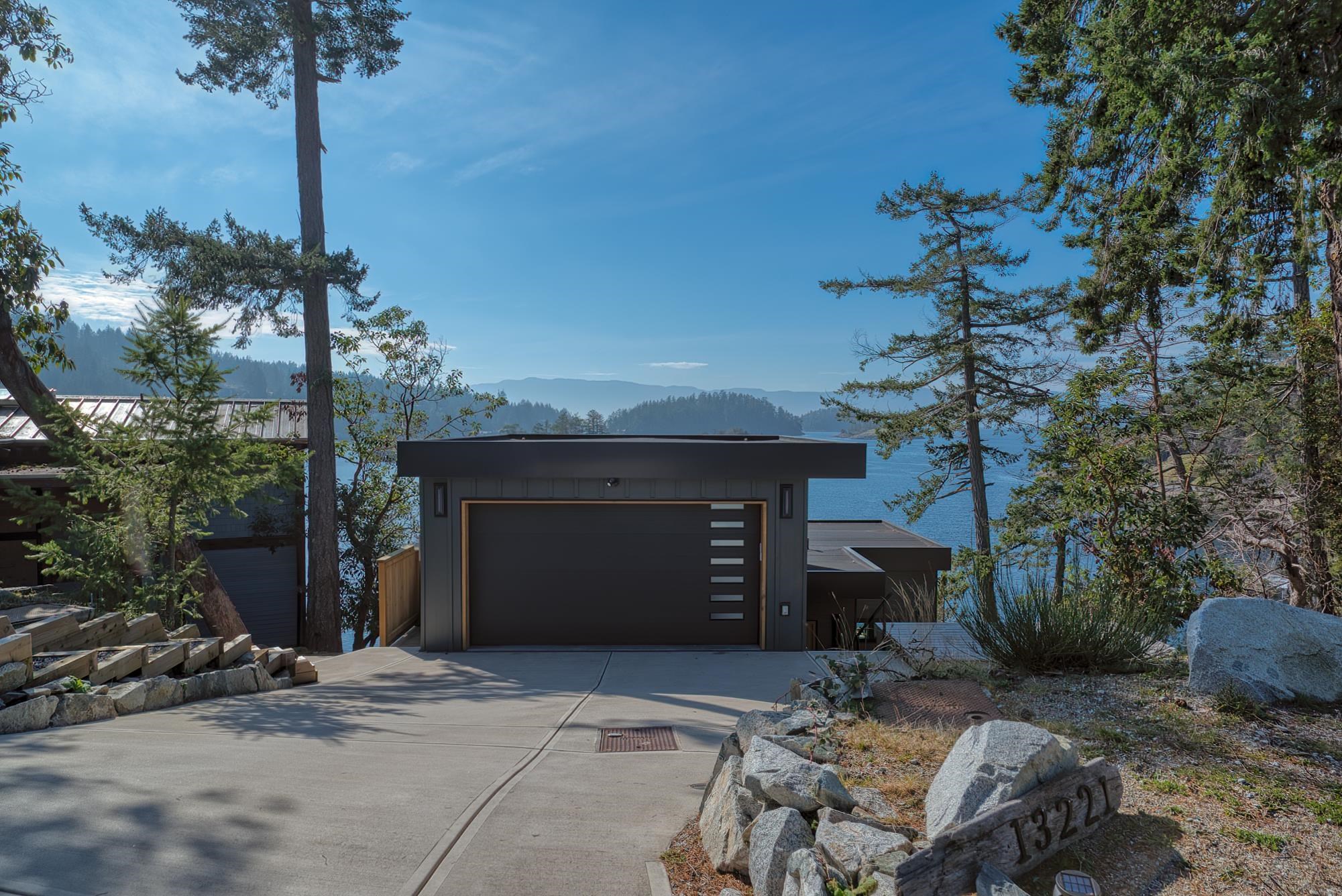 13221 PINEHAVEN WAY, Garden Bay BC V0N 1S1, R3102162, BC,