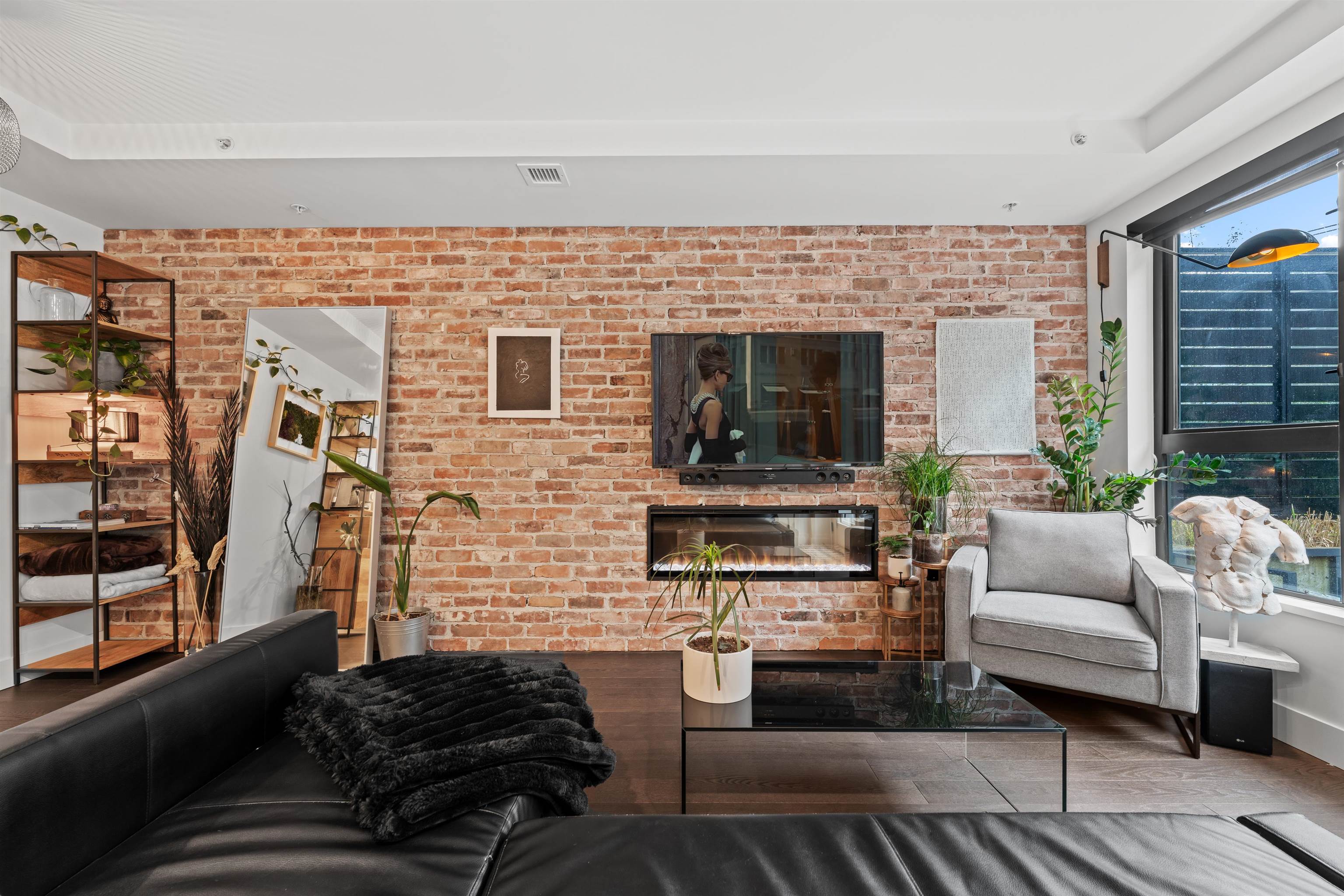 2726 SPRING STREET, Port Moody BC V3H 0K7, R3102249, BC,