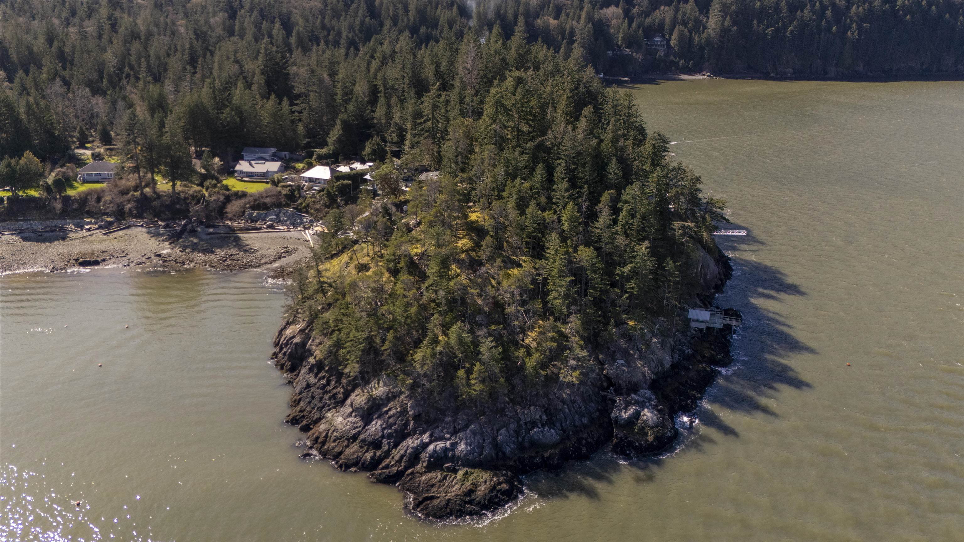 222 FINISTERRE ROAD, Bowen Island BC V0N 1G1, R3102292, BC,
