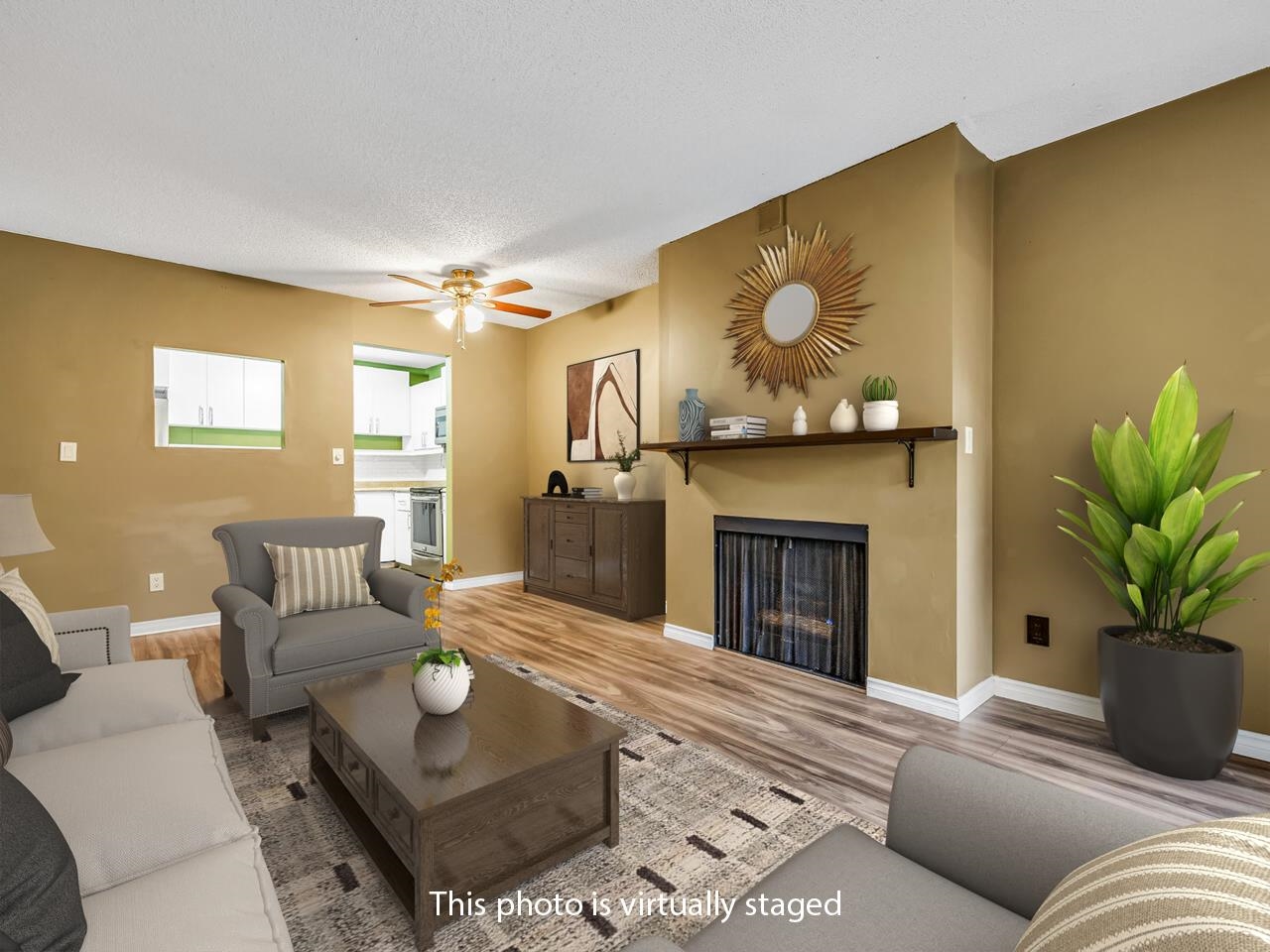 211 10157 UNIVERSITY DRIVE, R3102294, BC,