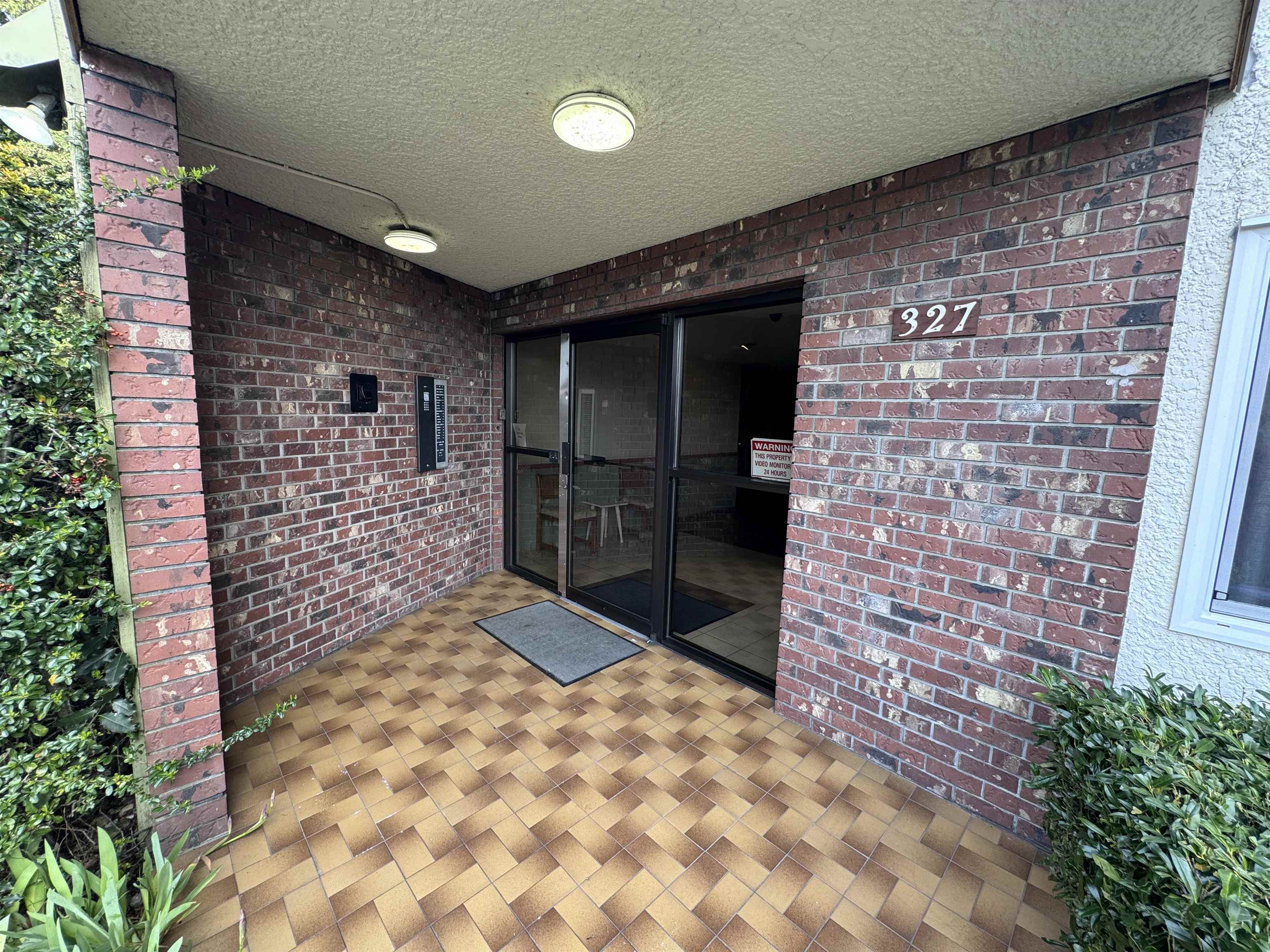 103 327 NINTH STREET, R3102320, BC,