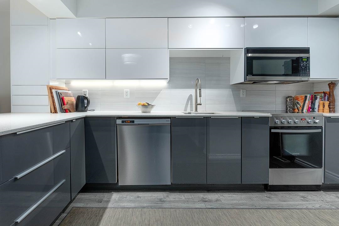 102 3981 FRASER STREET, R3102375, BC,