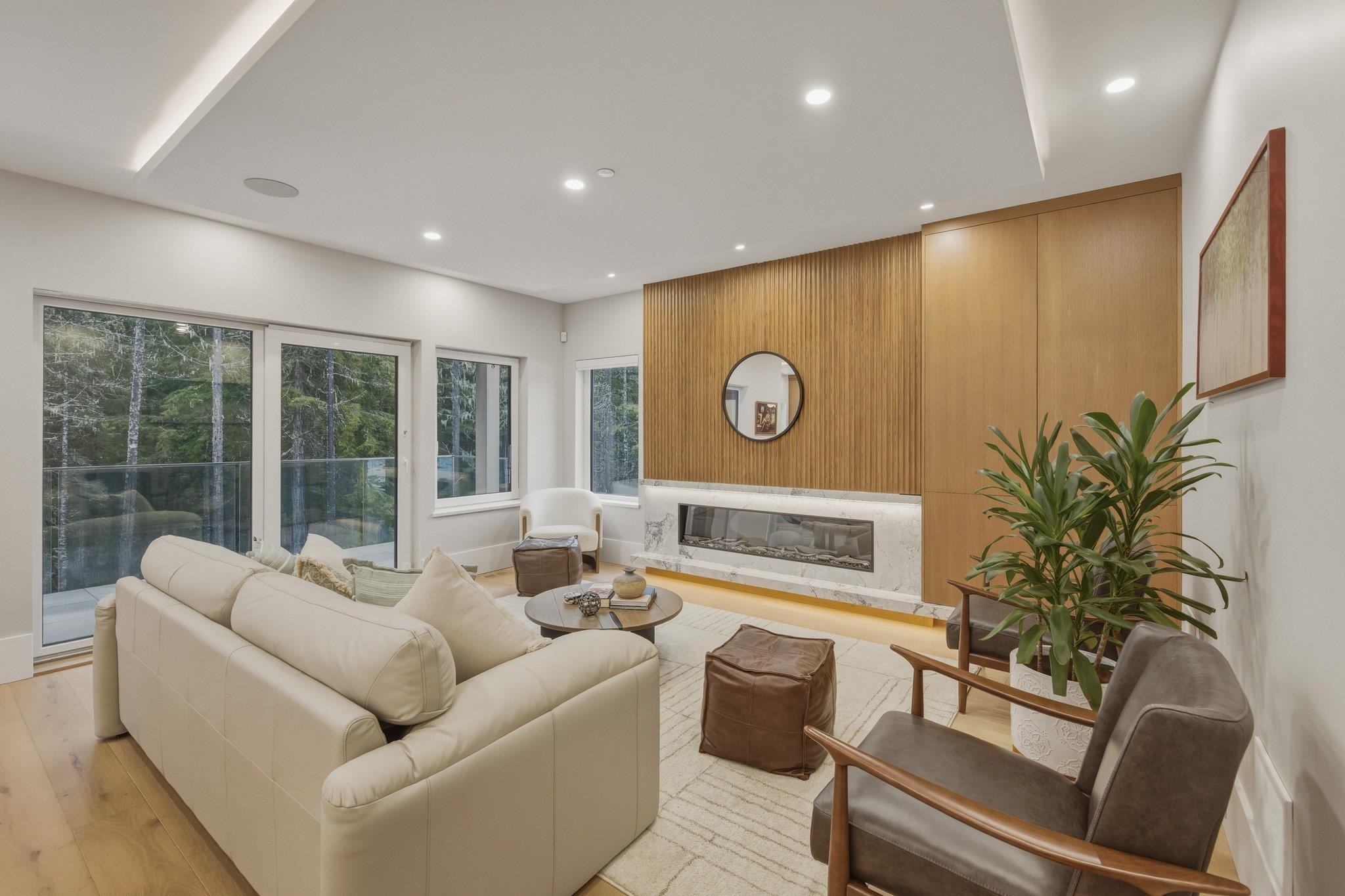 MLS® listing #R3102386 for sale located at 1733 RIVER RUN PLACE, Whistler BC V8E 1P4