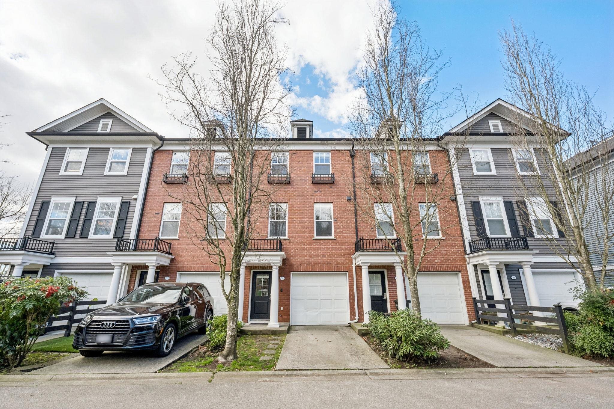 MLS® listing #R3102439 for sale located at 38 19572 FRASER WAY