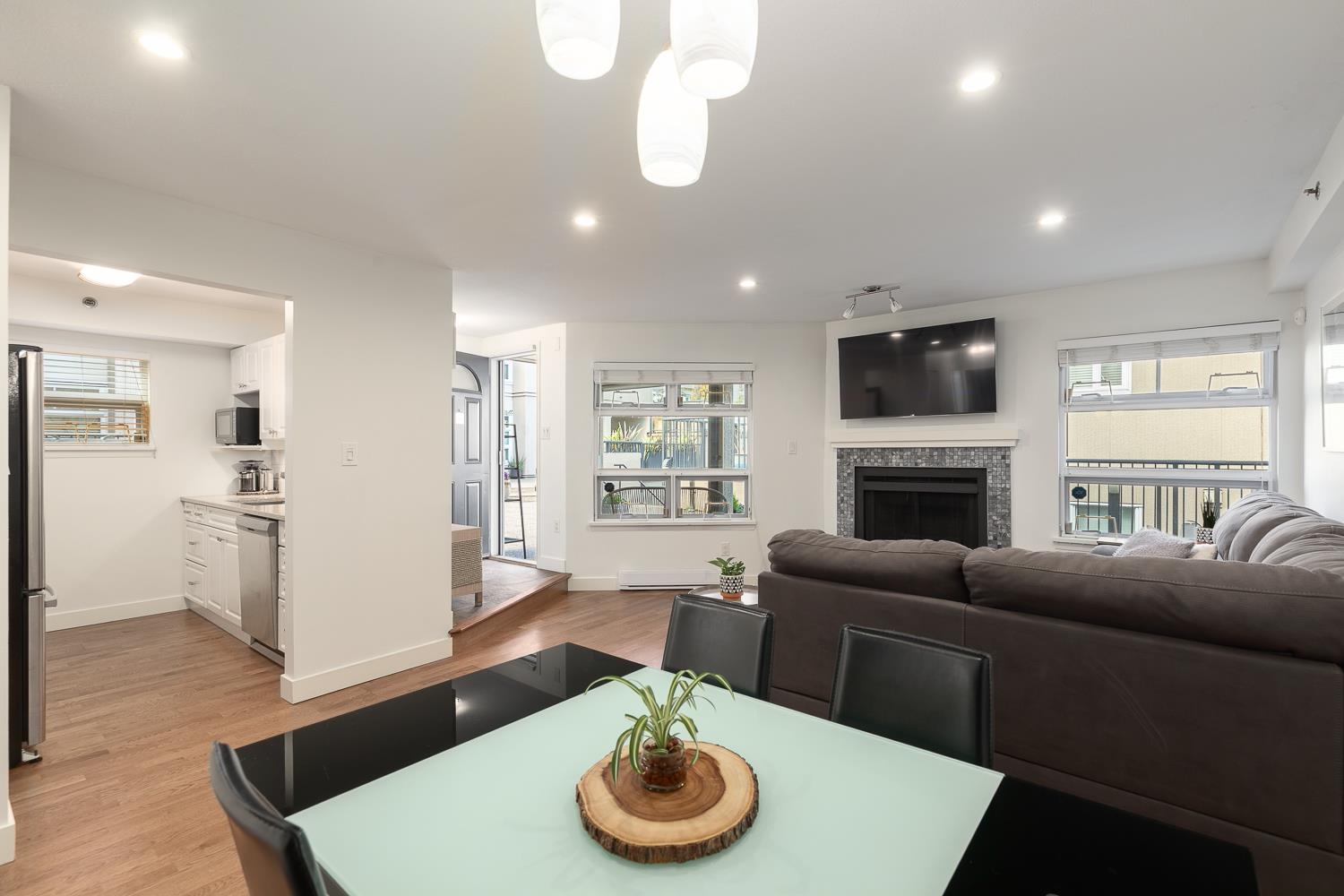 14 1350 6TH AVENUE, R3102488, BC,