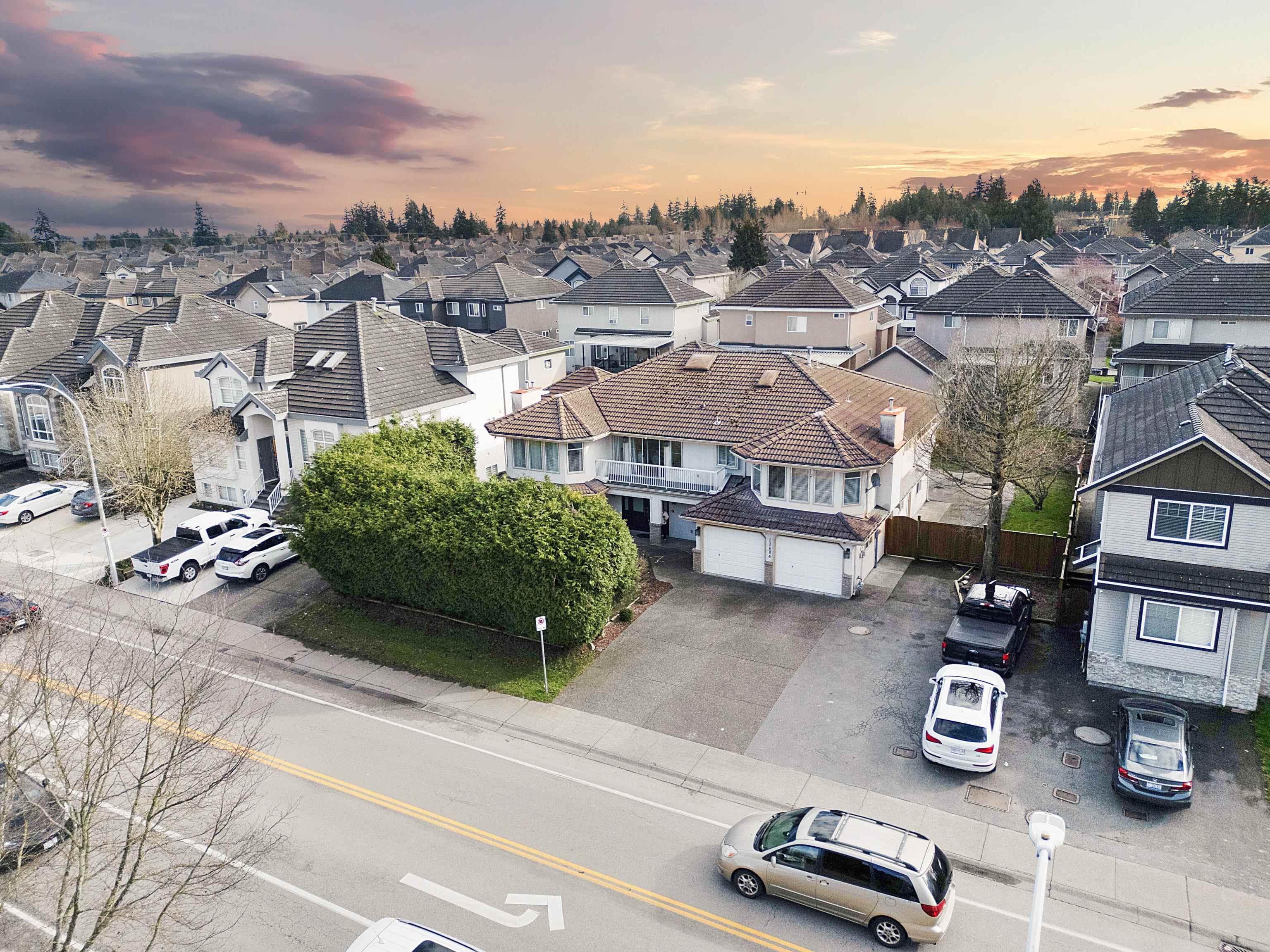 12604 68 AVENUE, Surrey BC V3W 1G4, R3102647, BC,